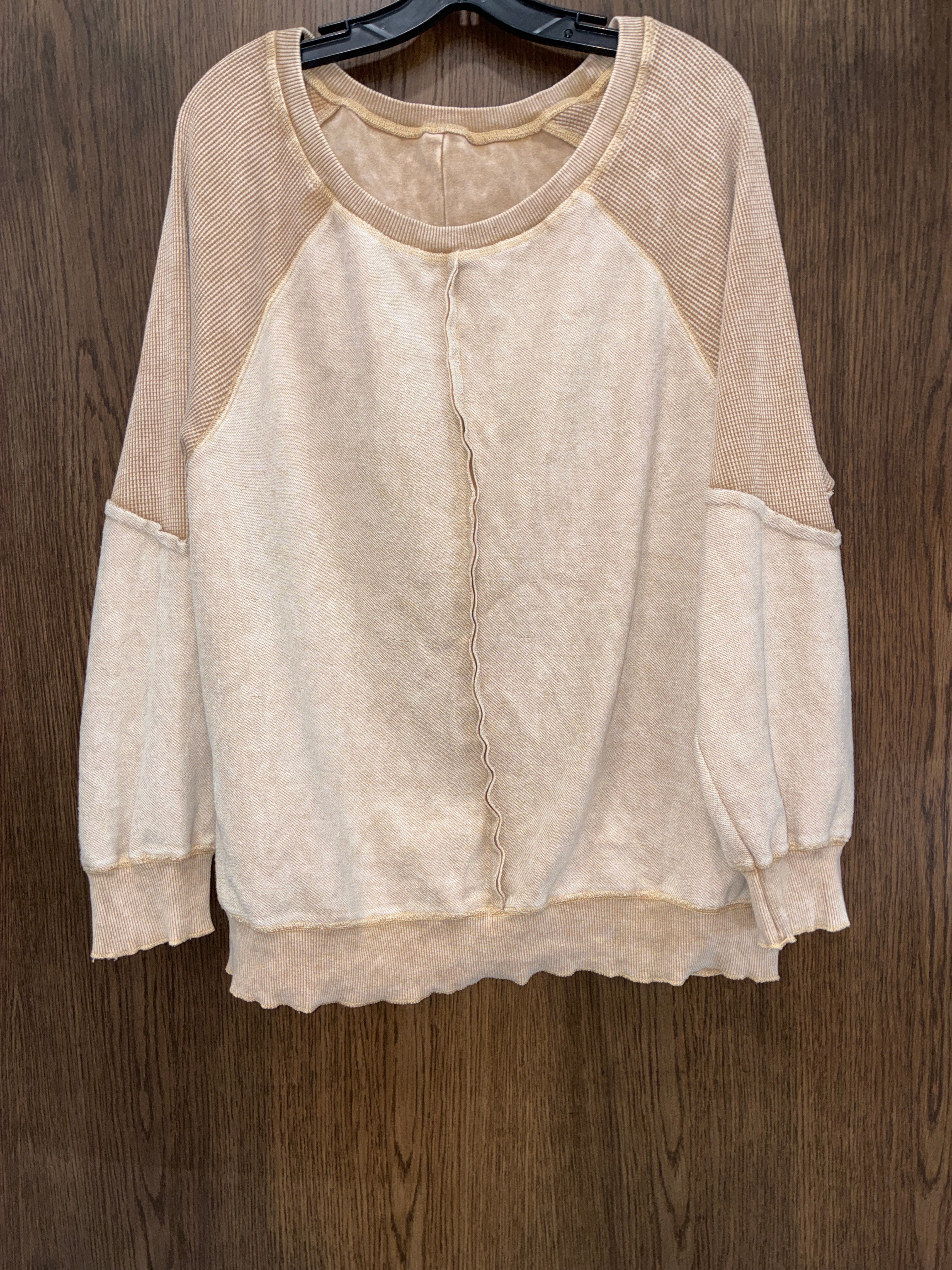 Women’s Boutique Long Sleeve Shirt Size Large