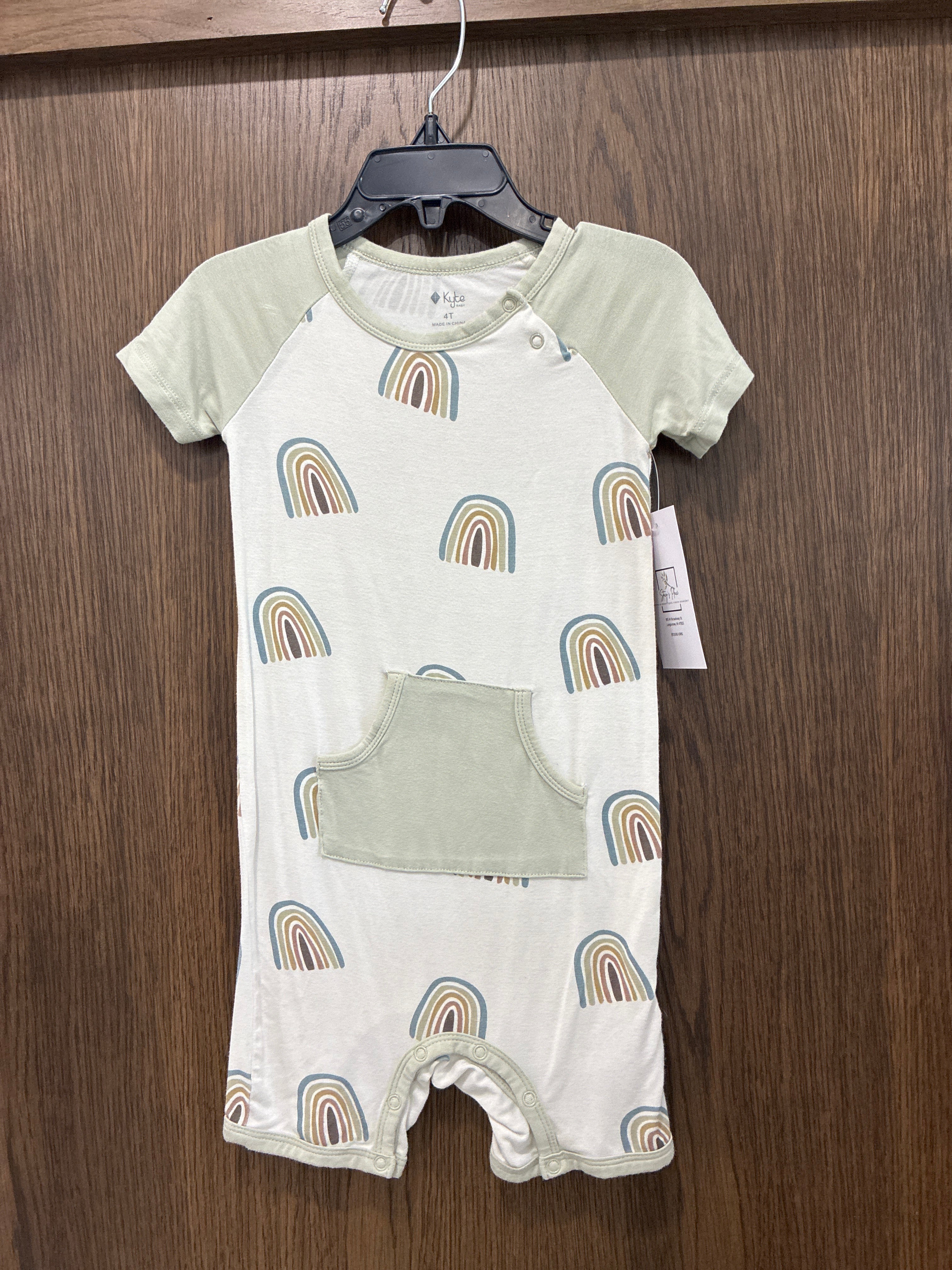 Kyte Baby Green Aloe Rainbow Shortall Romper 4T