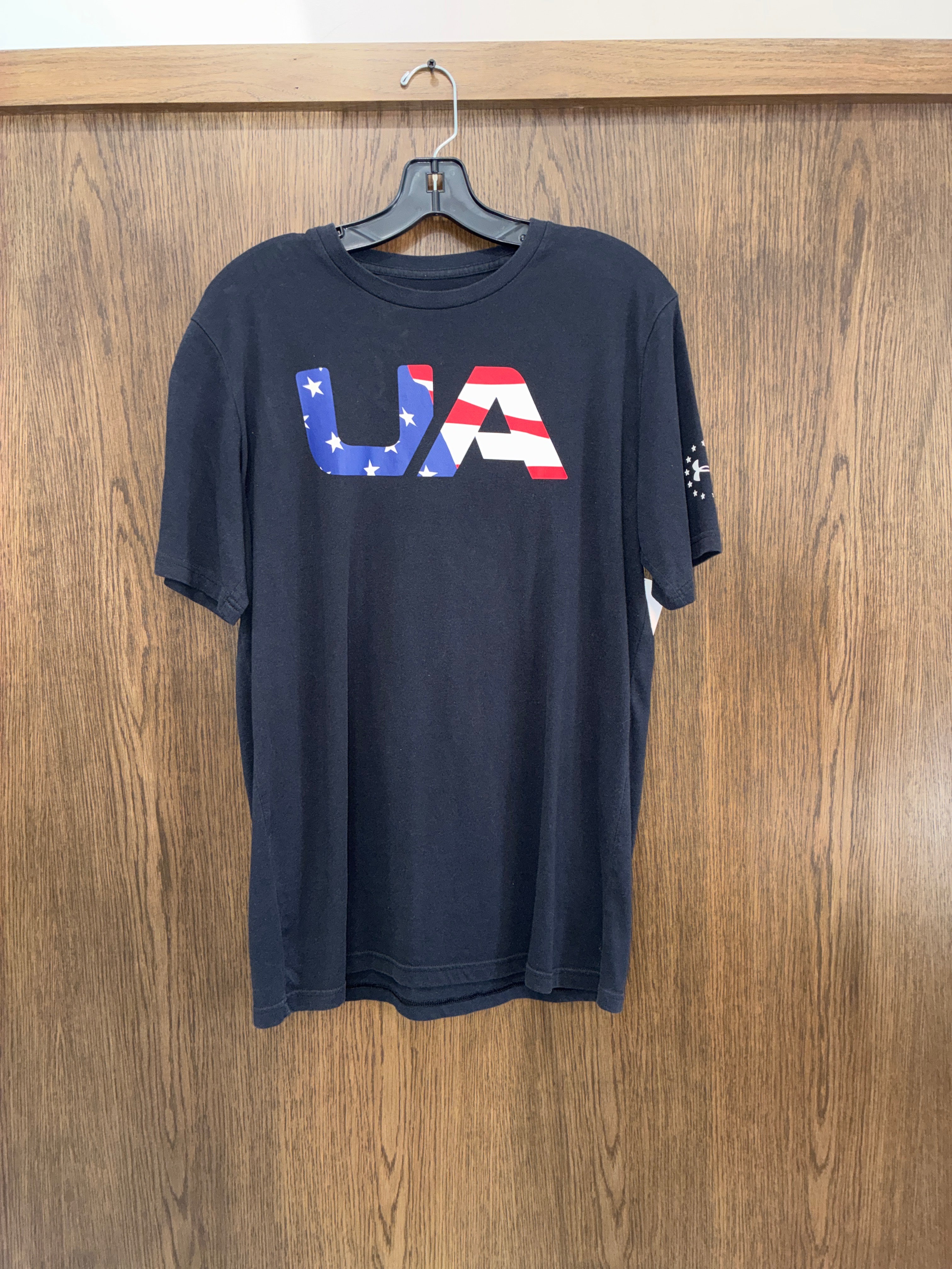 Men’s Under Armour T-shirt Size Medium