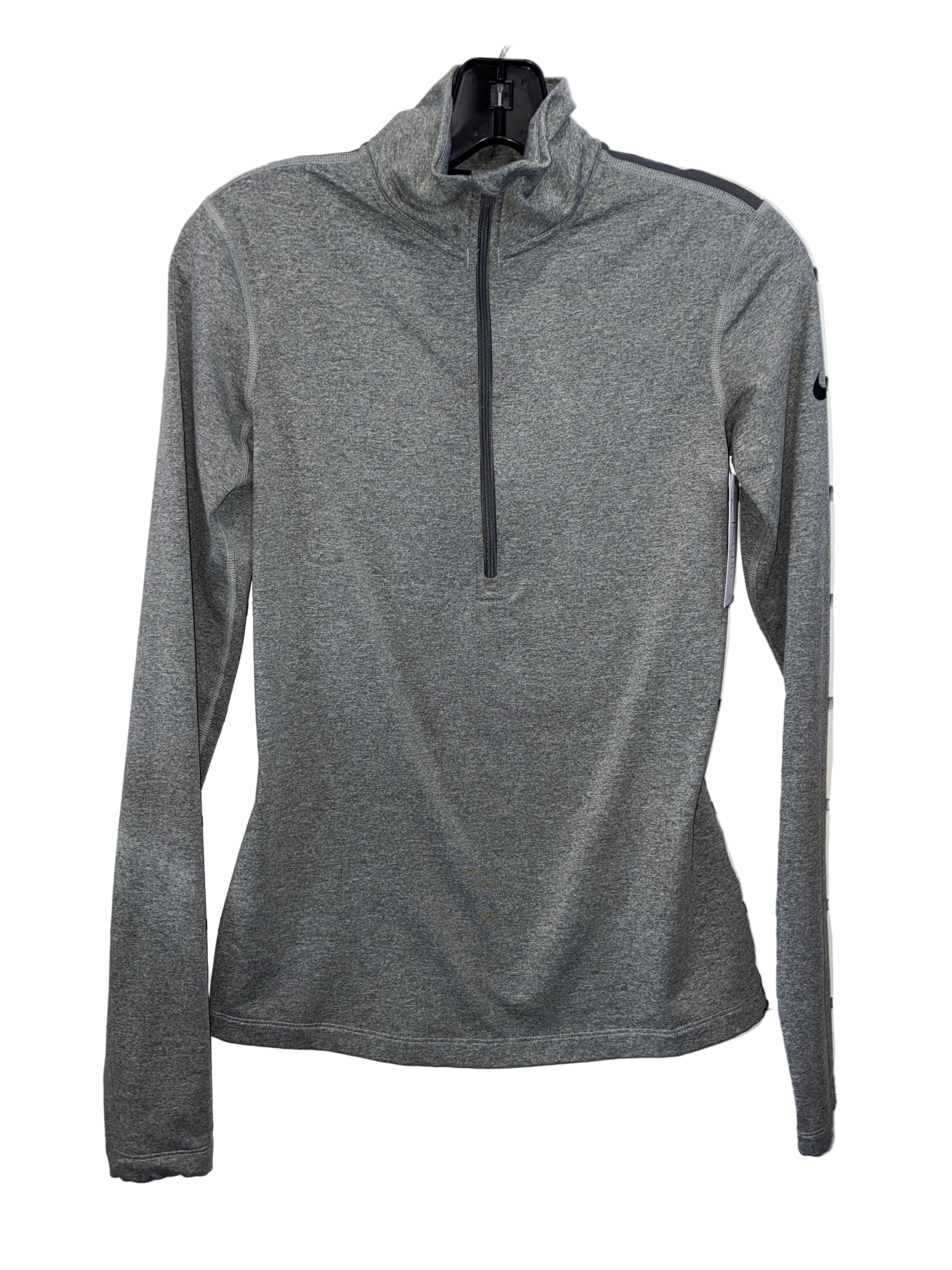 Women’s Nike Half Zip Size Medium