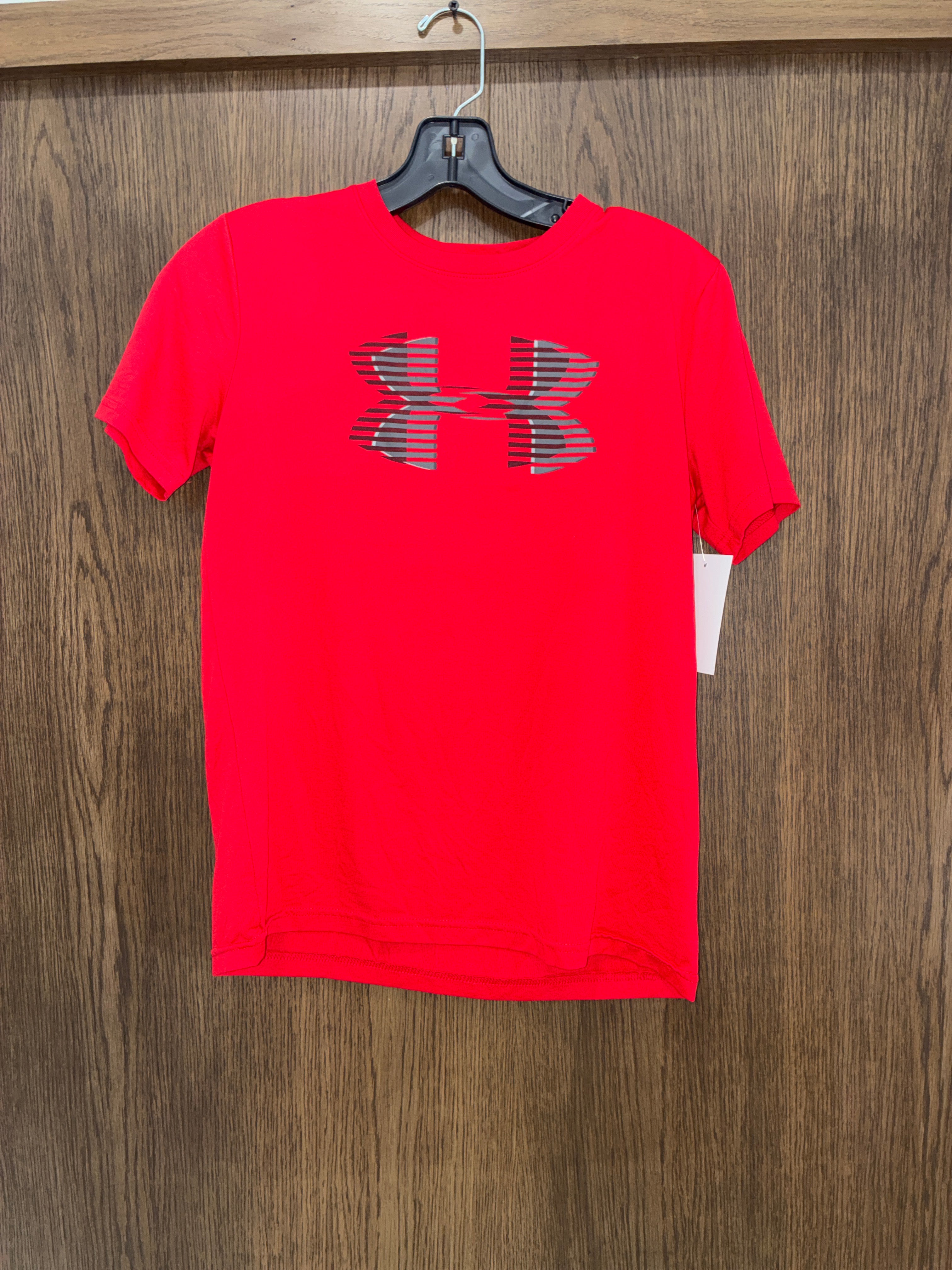Boy’s Under Armour T-shirt size Youth Large