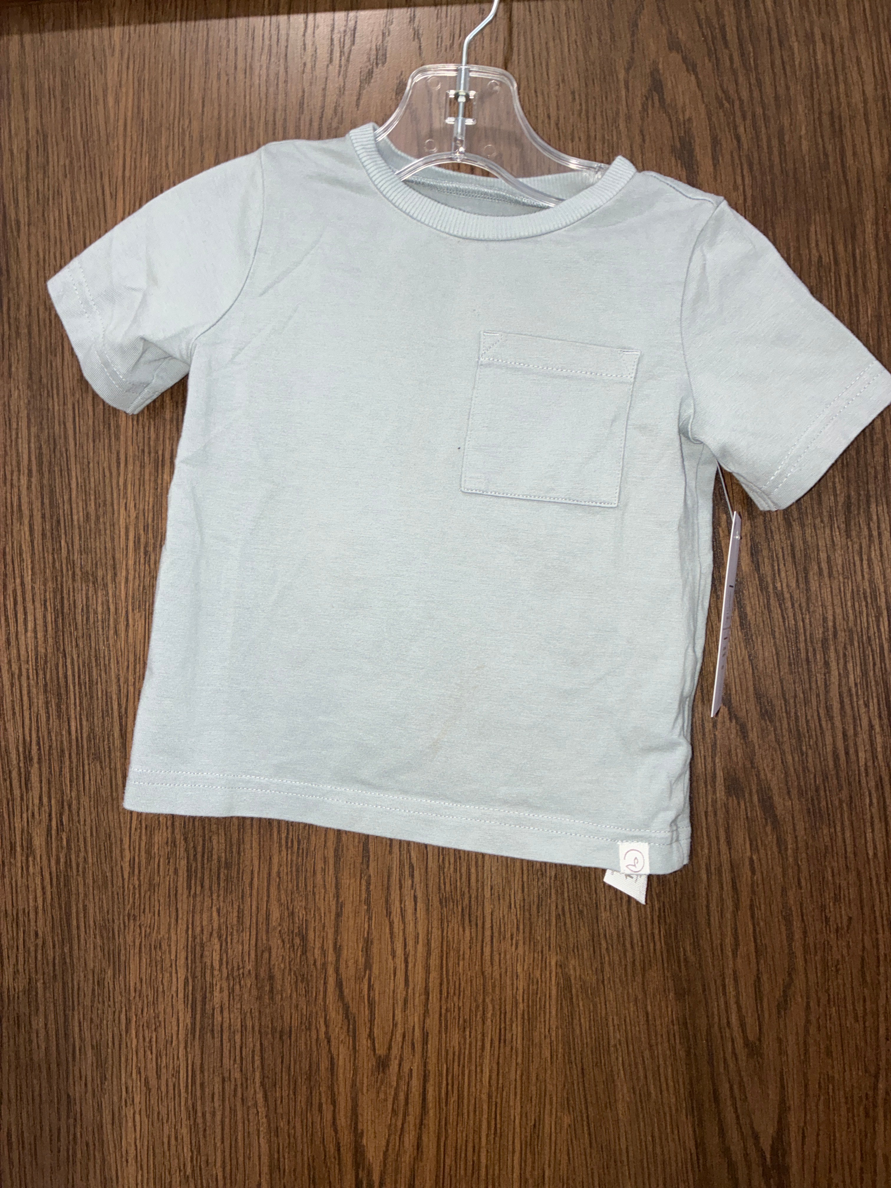 Carters pocket tee size 18M