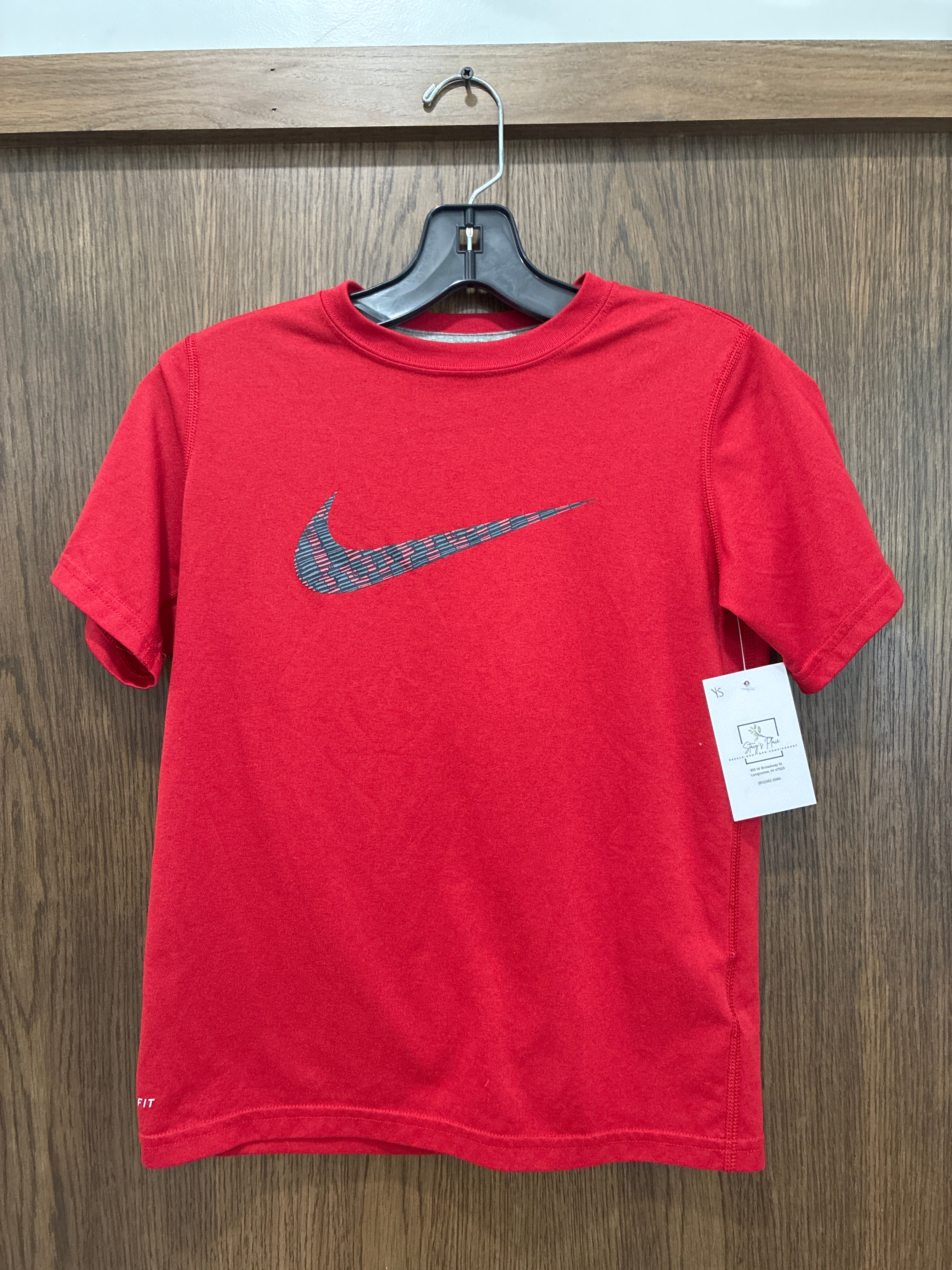 Boys Nike T-S hirt YSM Youth Small 7/8