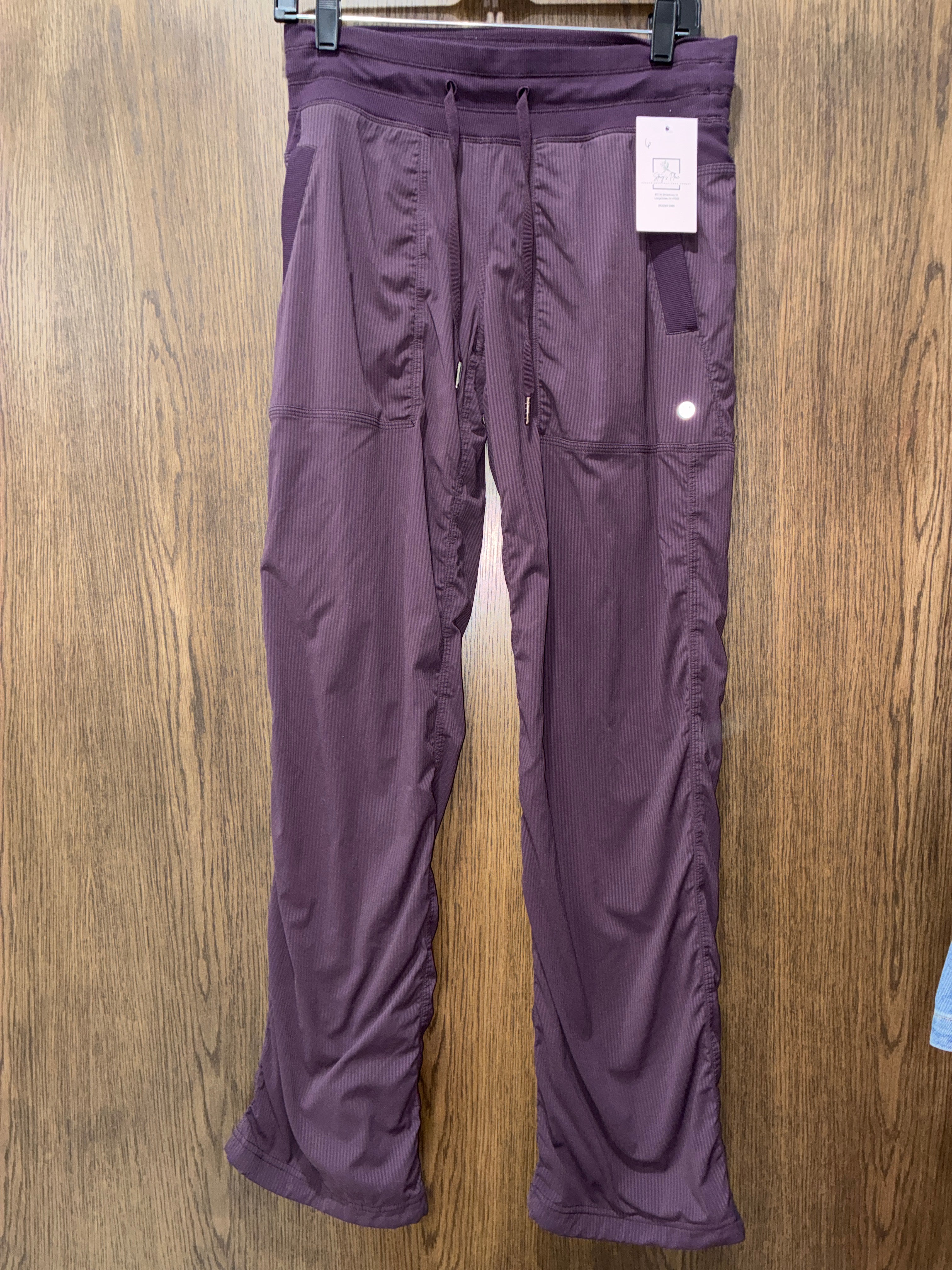 Women’s Lululemon Pants Size 6