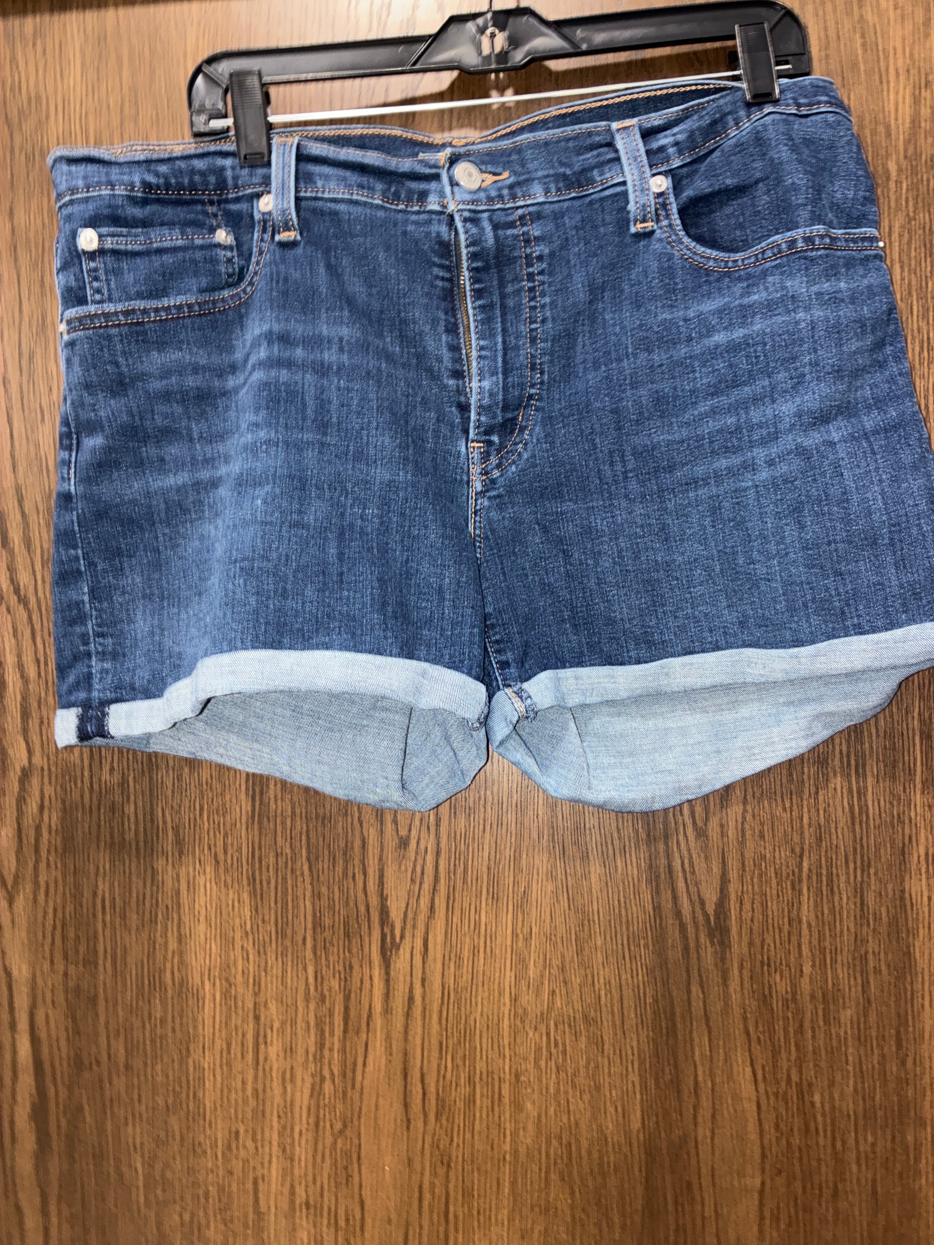 Womens Levi Jean Shorts Size 33