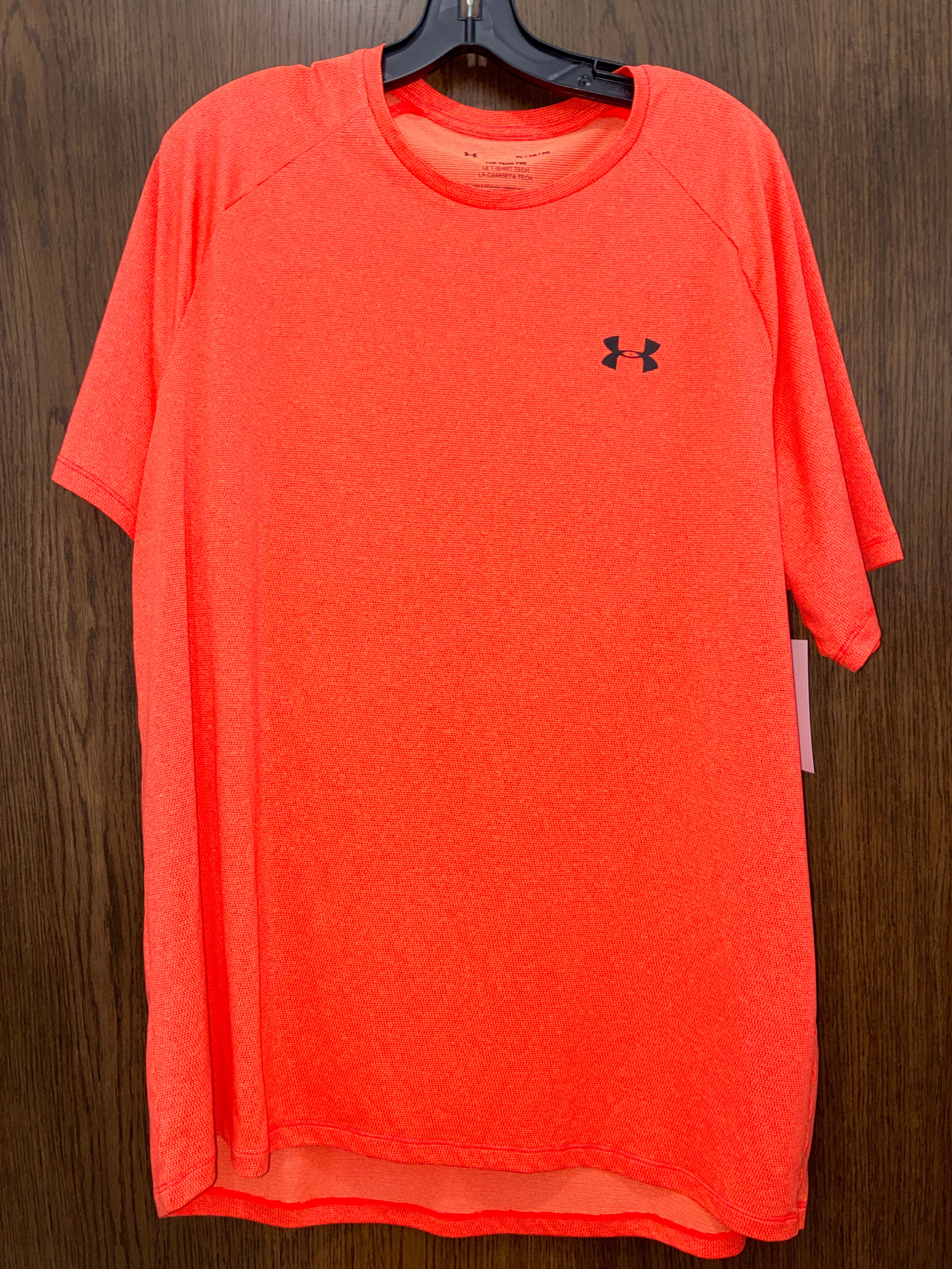 Men’s Under Armour Dri Fit Shirt  XL Orange