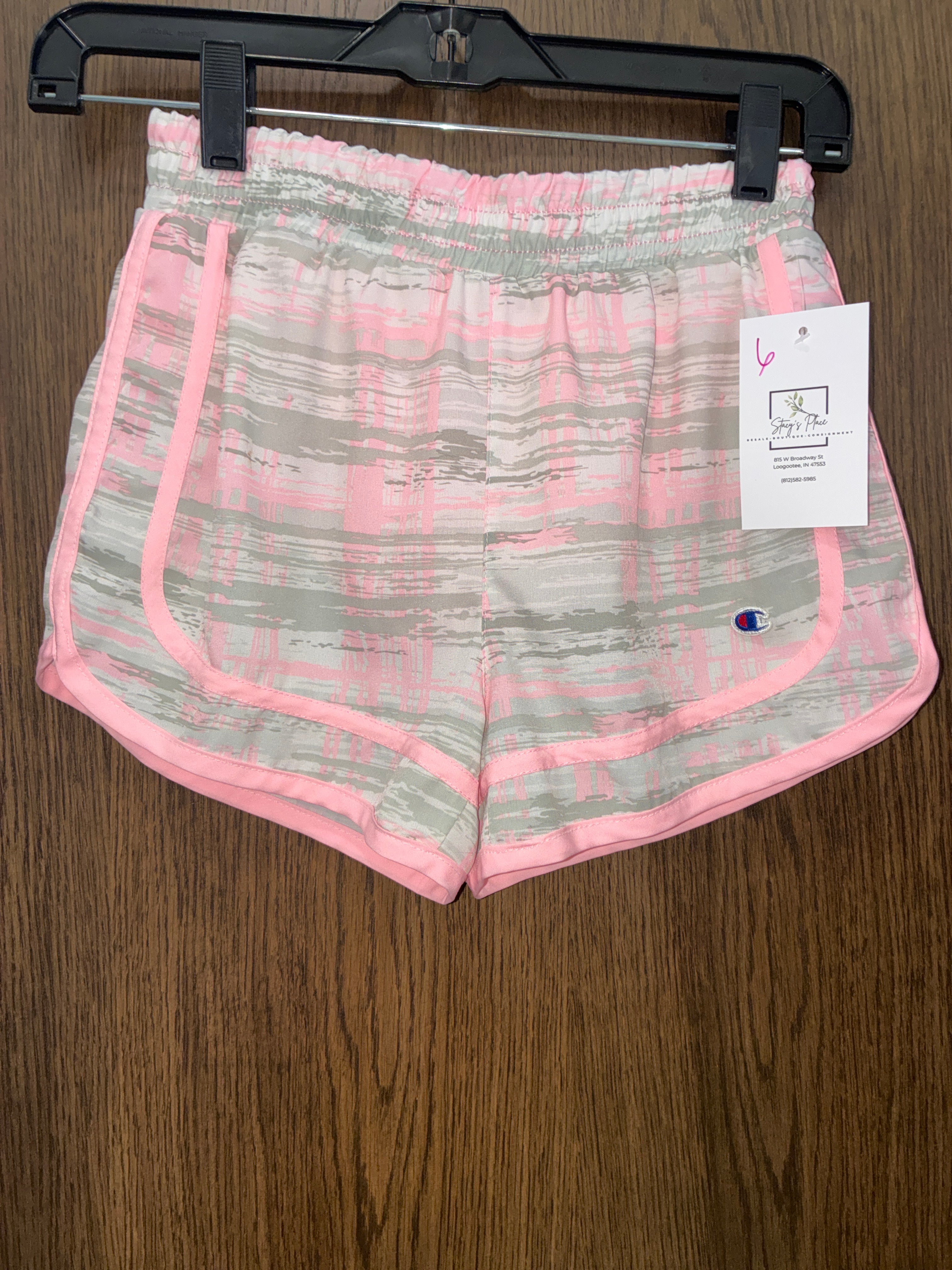 Girls champion shorts size youth medium
