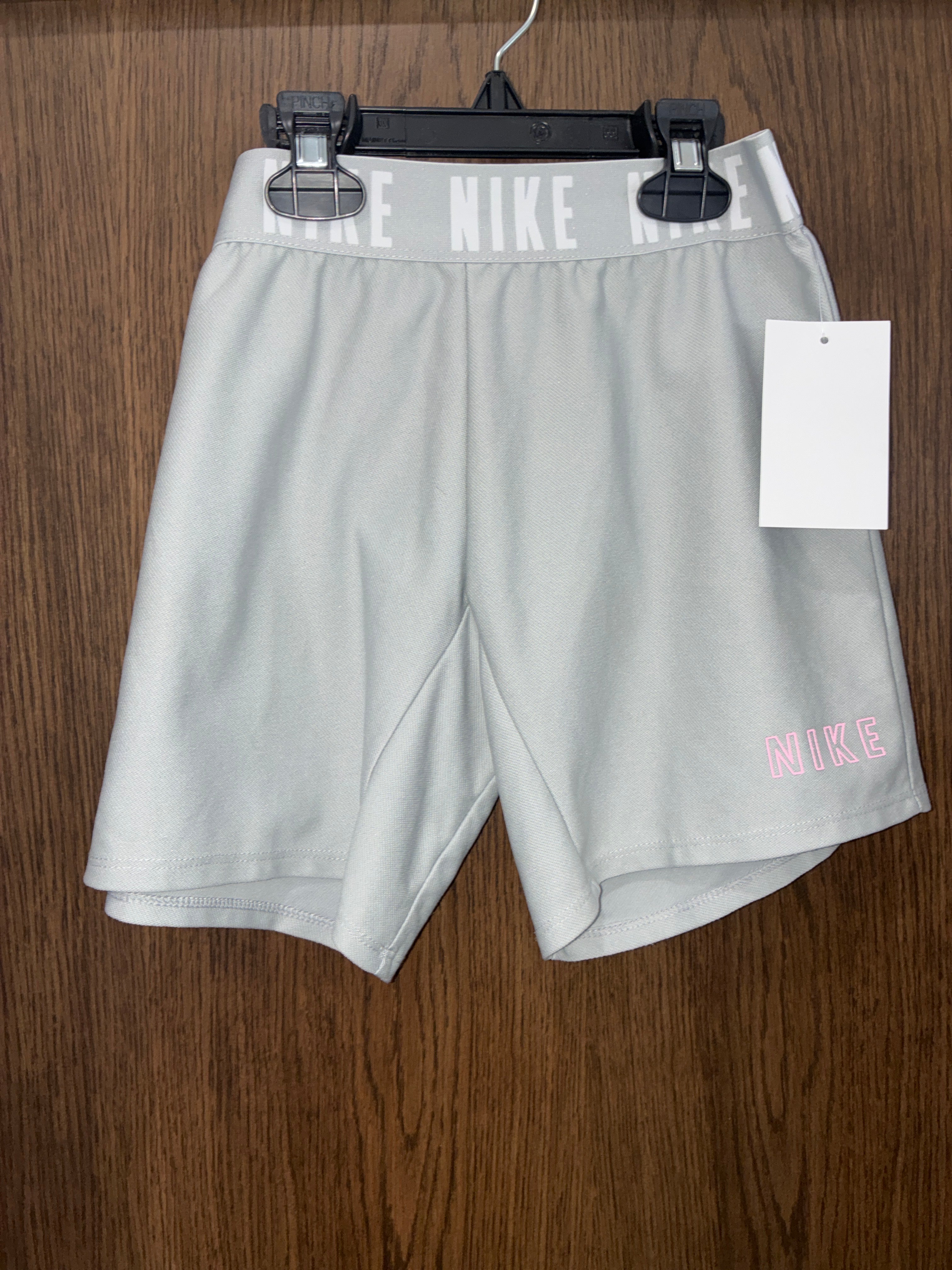 Girls Nike shorts size youth small