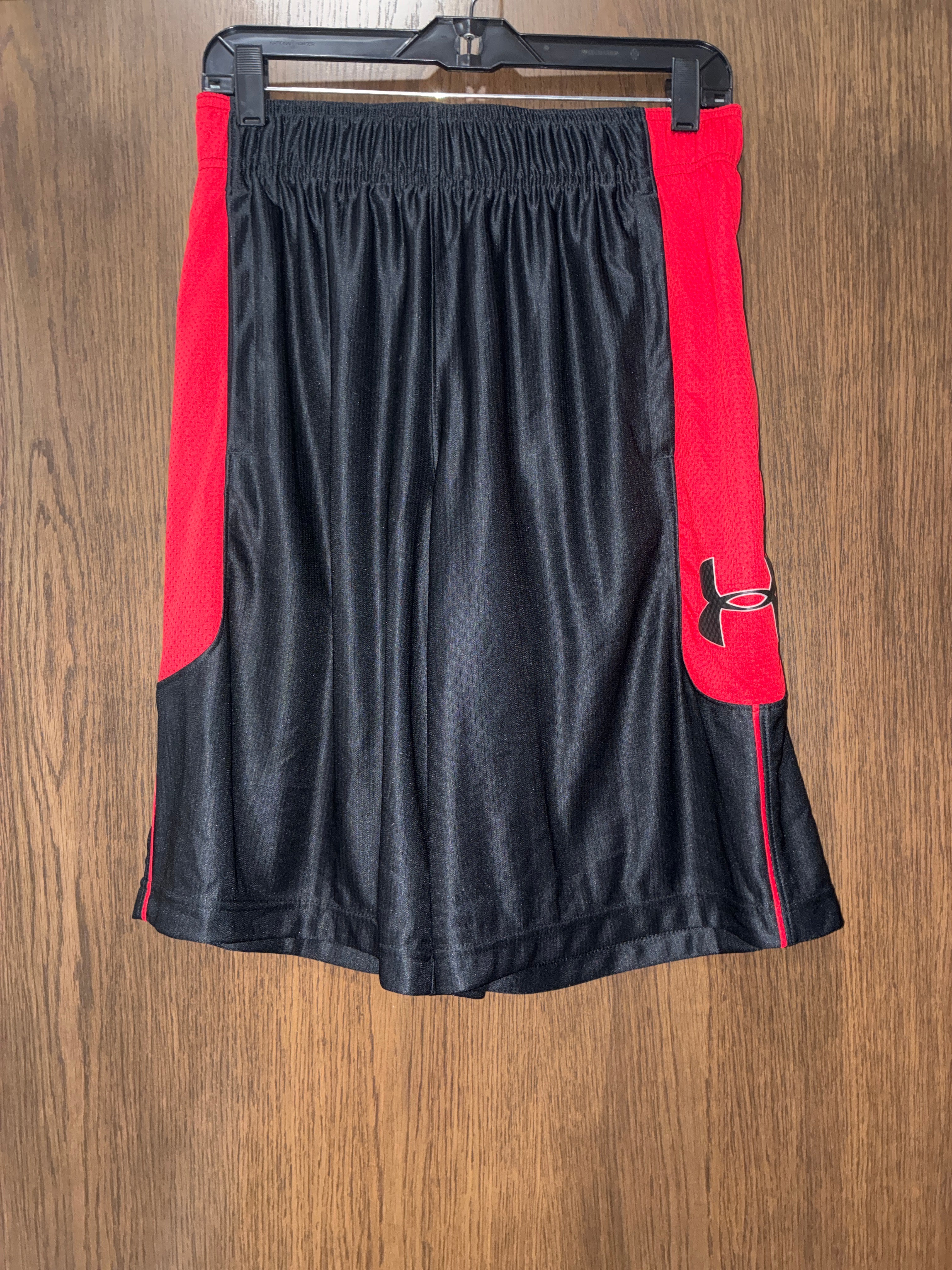 Men’s Under Armour Basketball Shorts Size Medium