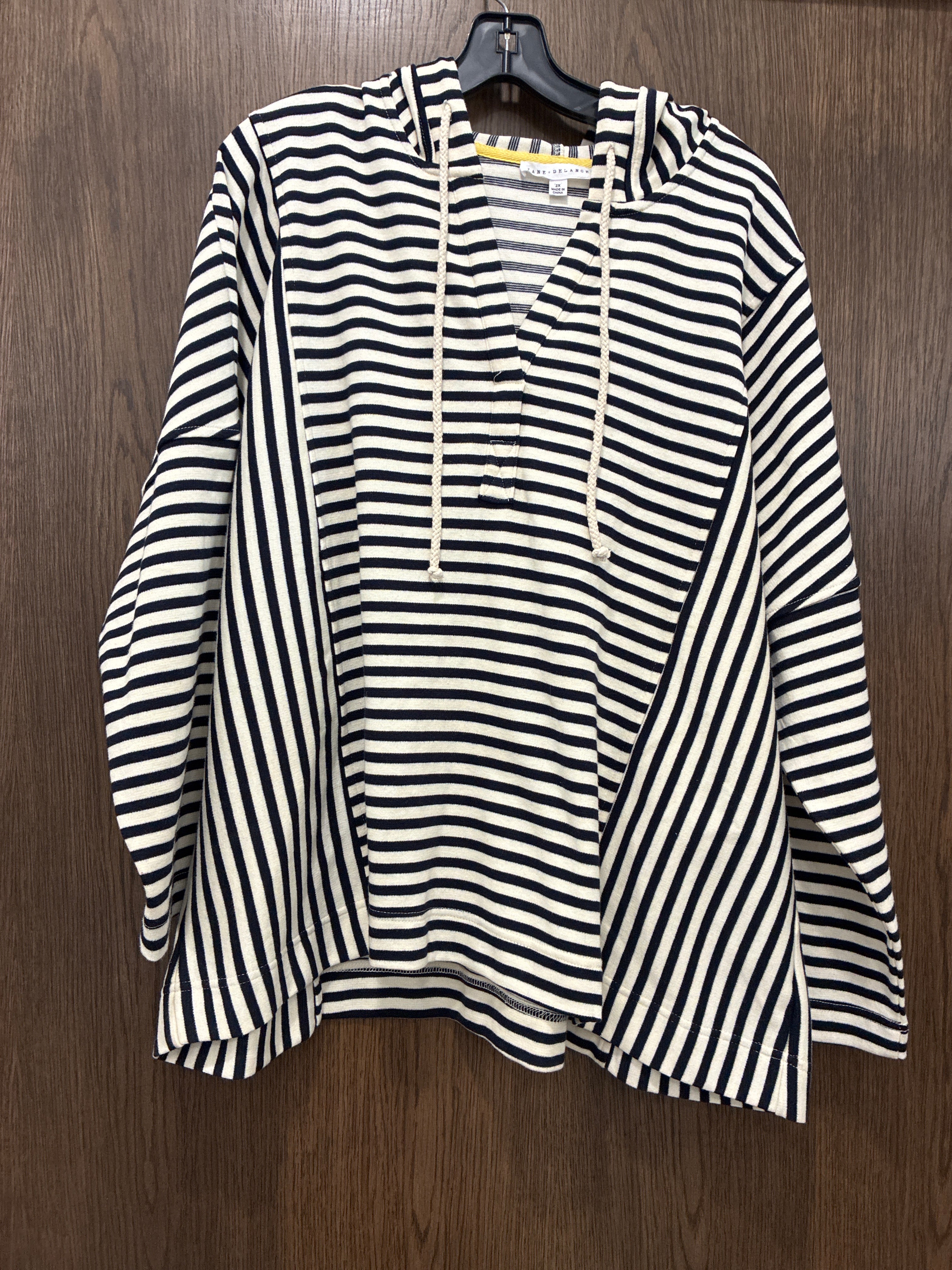 Women’s Jane+Delaney Hooded Pullover Size 2XL