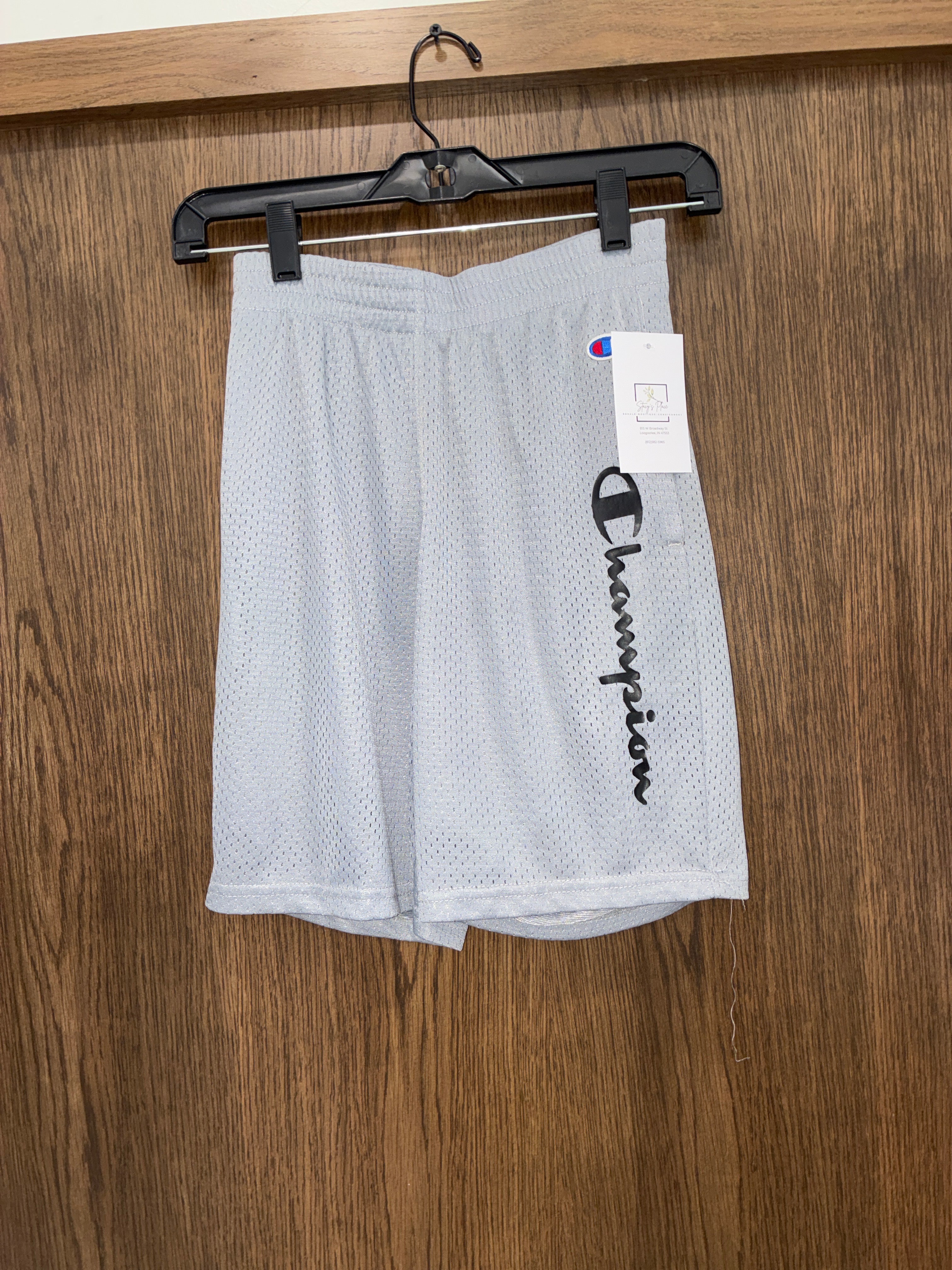 Boy’s Champion Shorts size Youth Medium