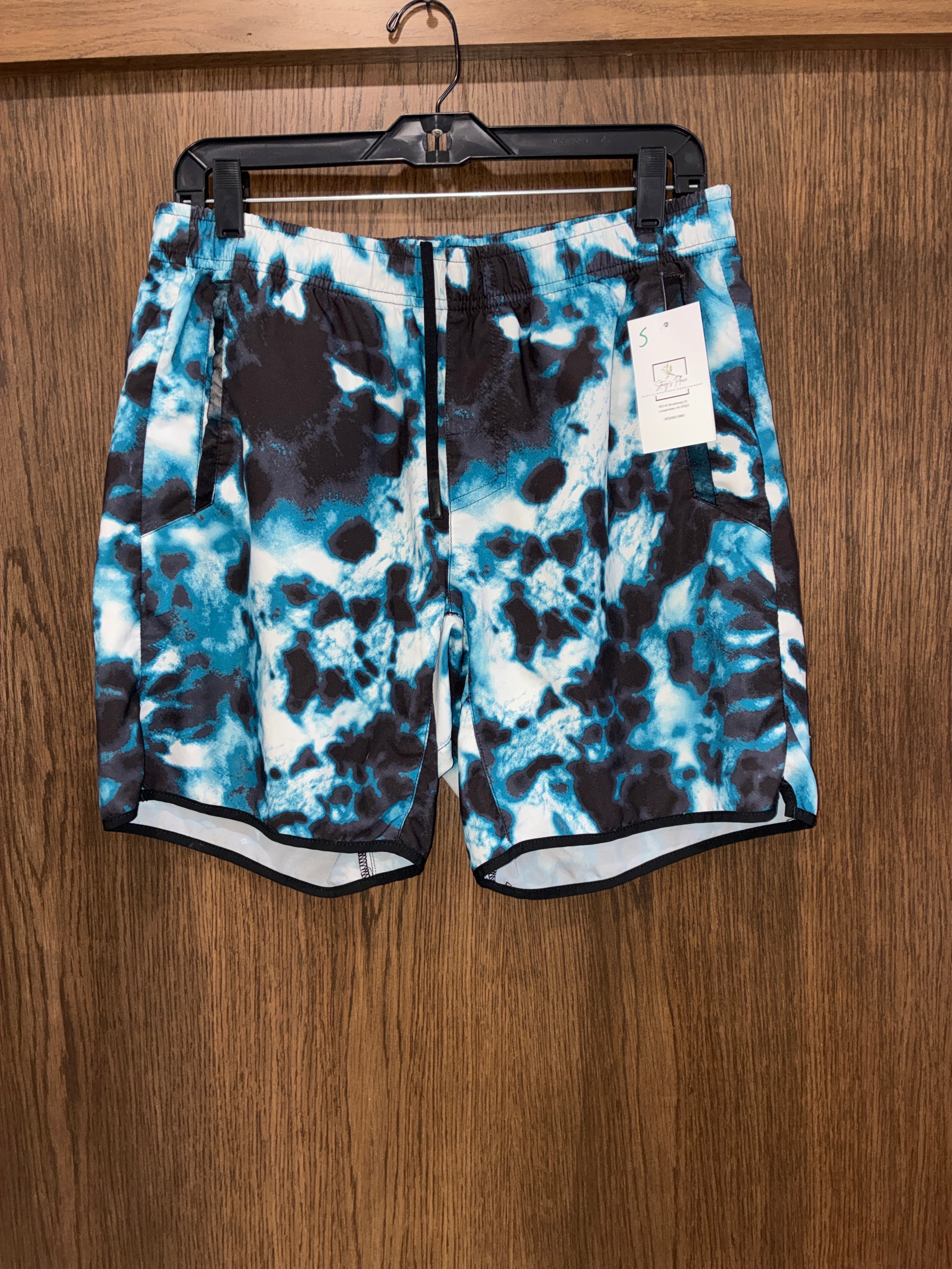 Men’s Shorts Size Medium