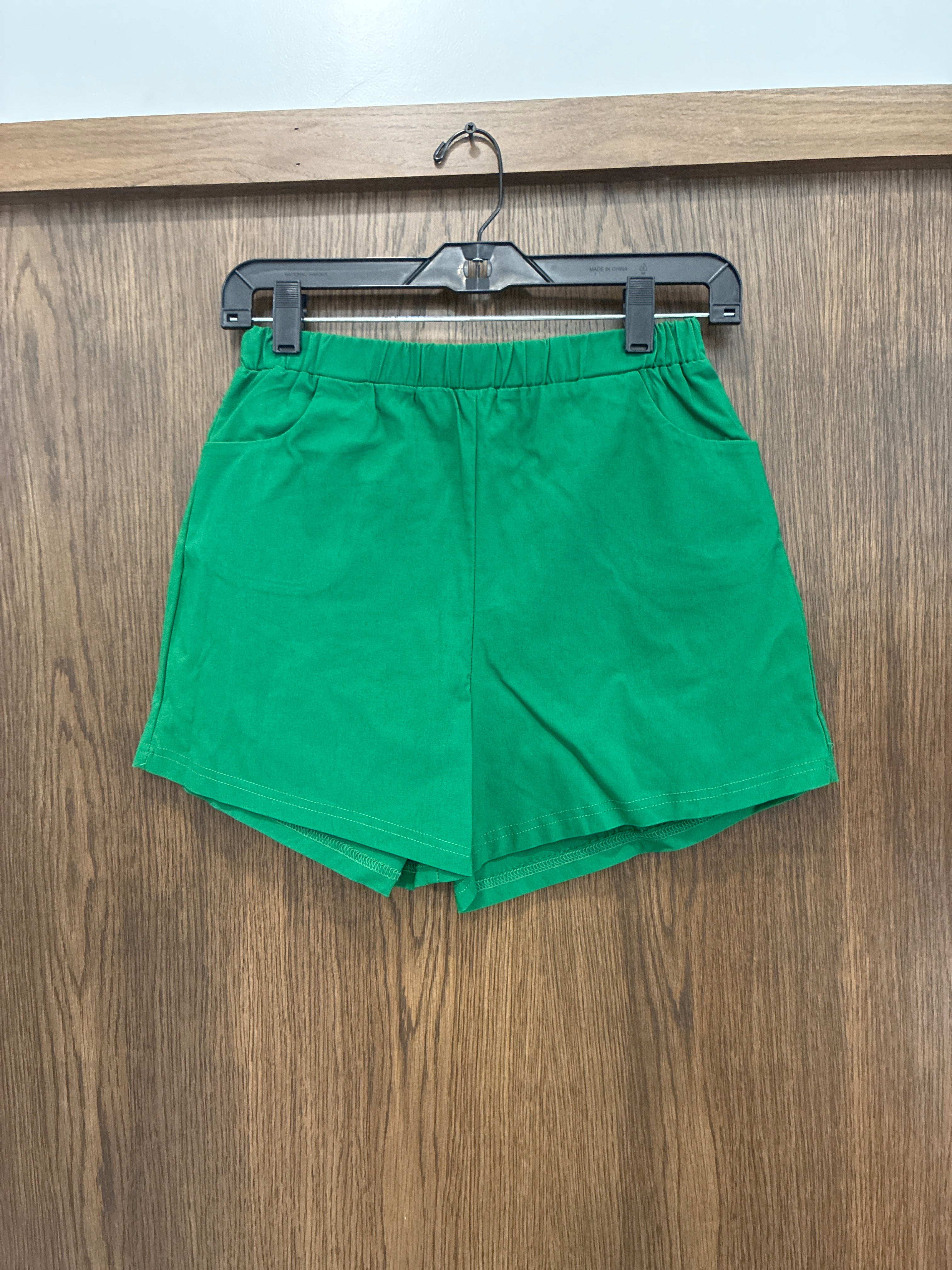 Women’s Betsey’s Boutique shorts size small