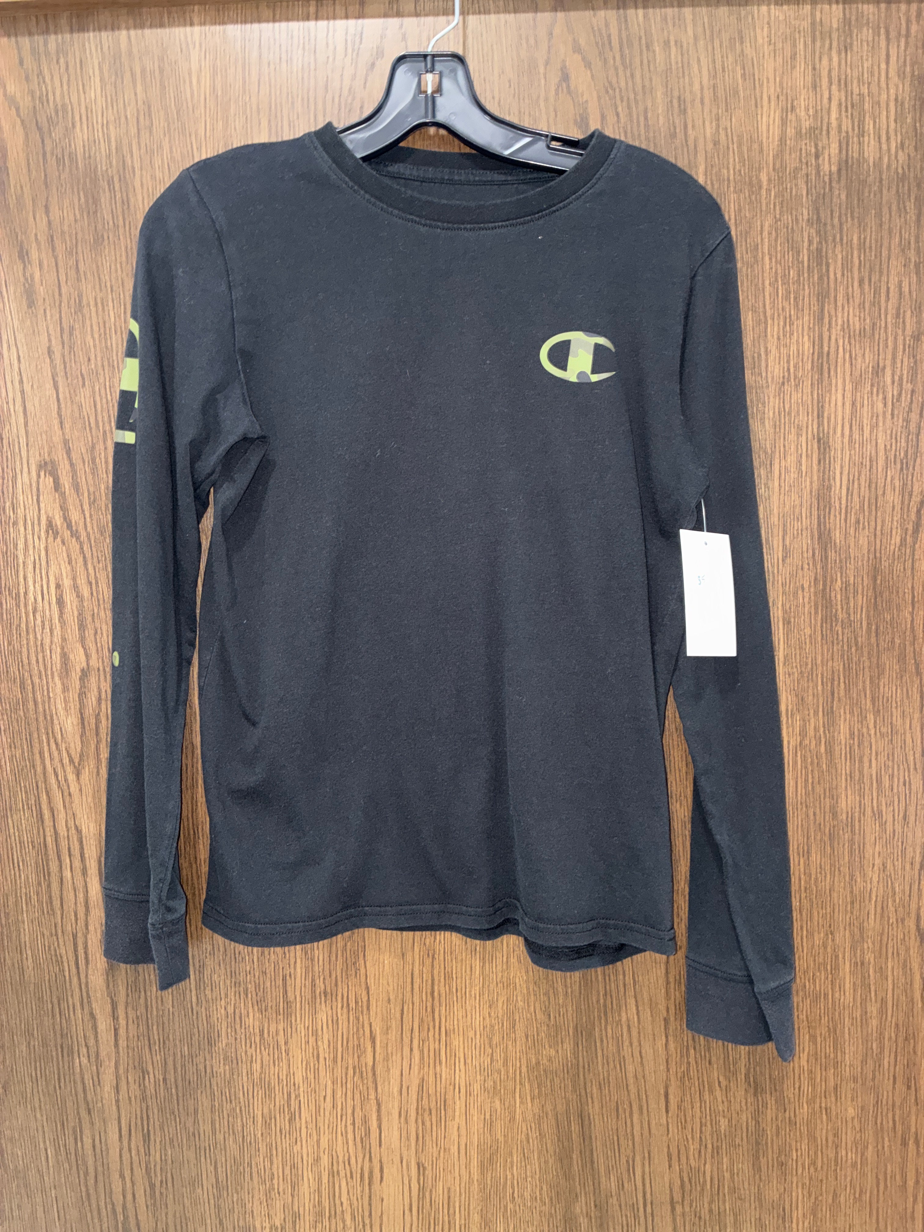 Boy’s Champion Long Sleeve Shirt Size Youth Medium