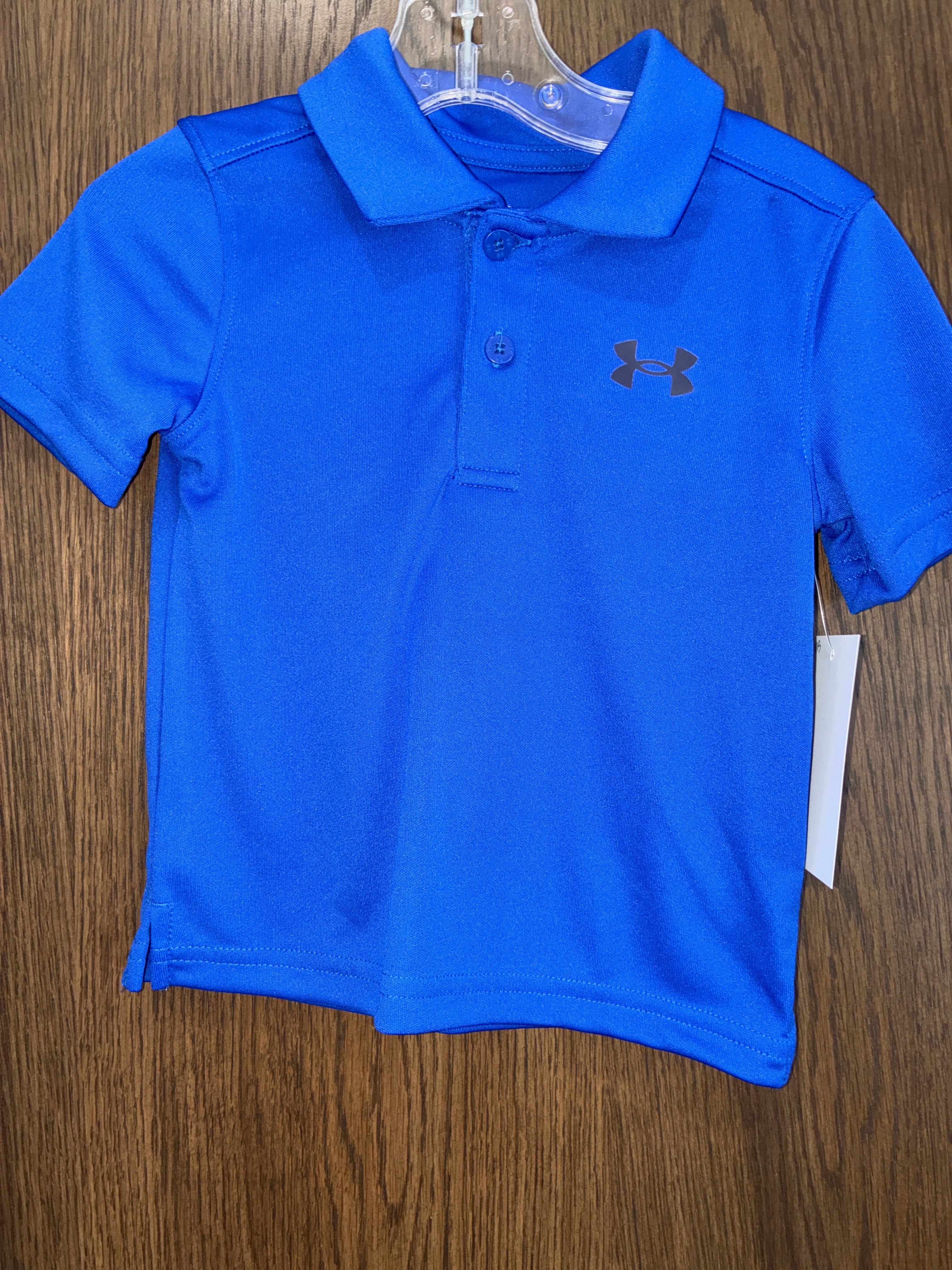 Boys Under Armour short sleeve shirt size 18M