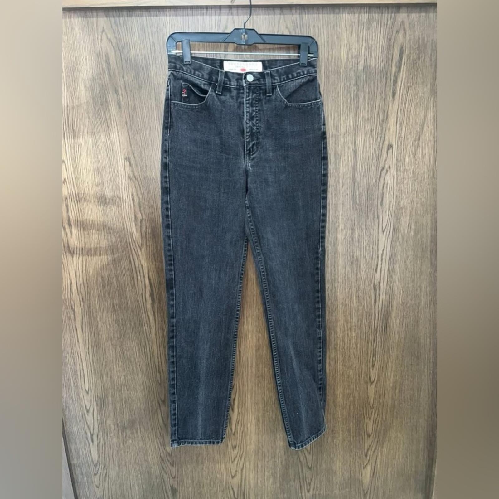 Vintage Guess Jeans Black Denim Relaxed Tapered high rise 28x30