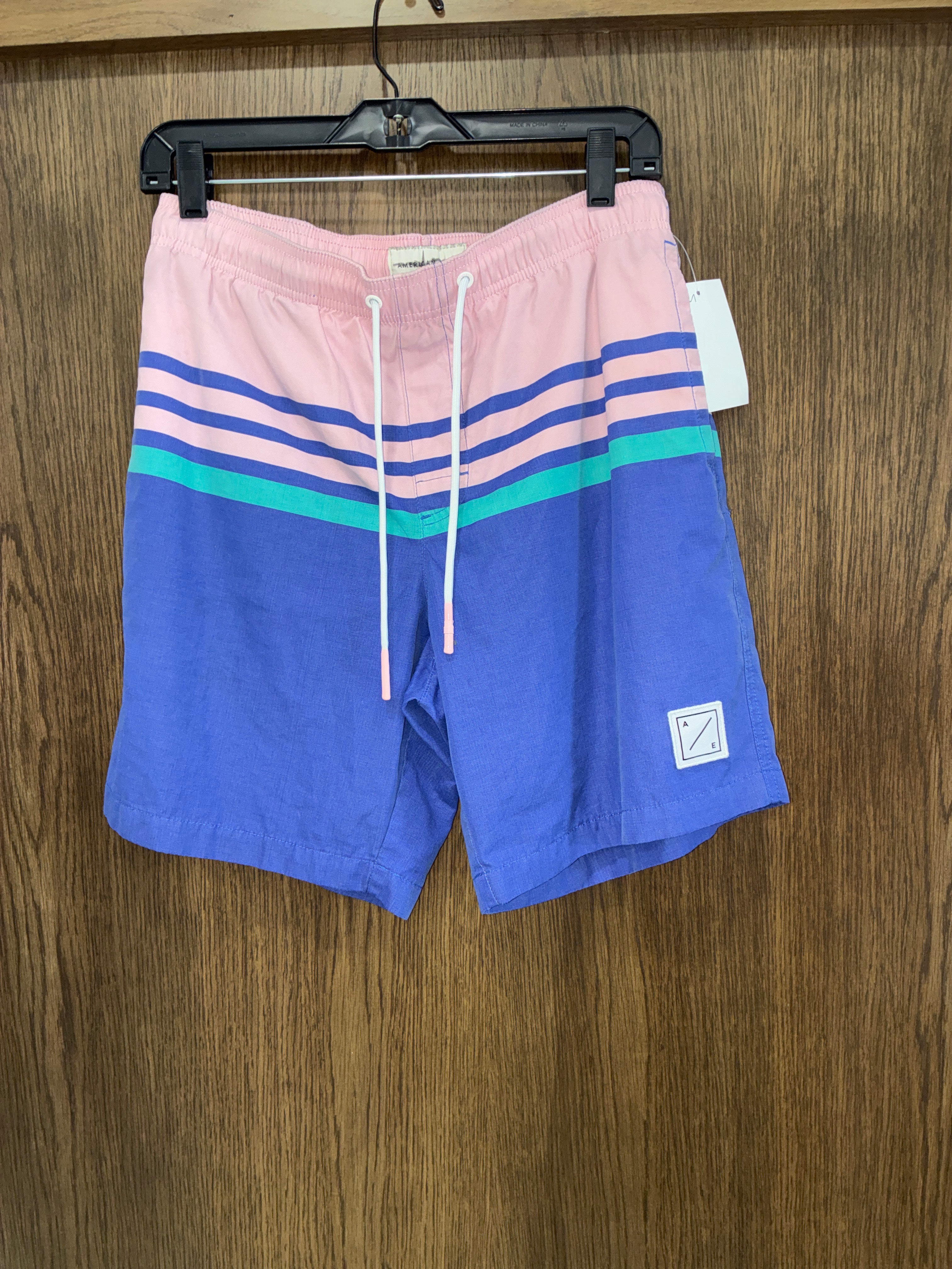 Men’s American Eagle Swim Trunks Size Medium