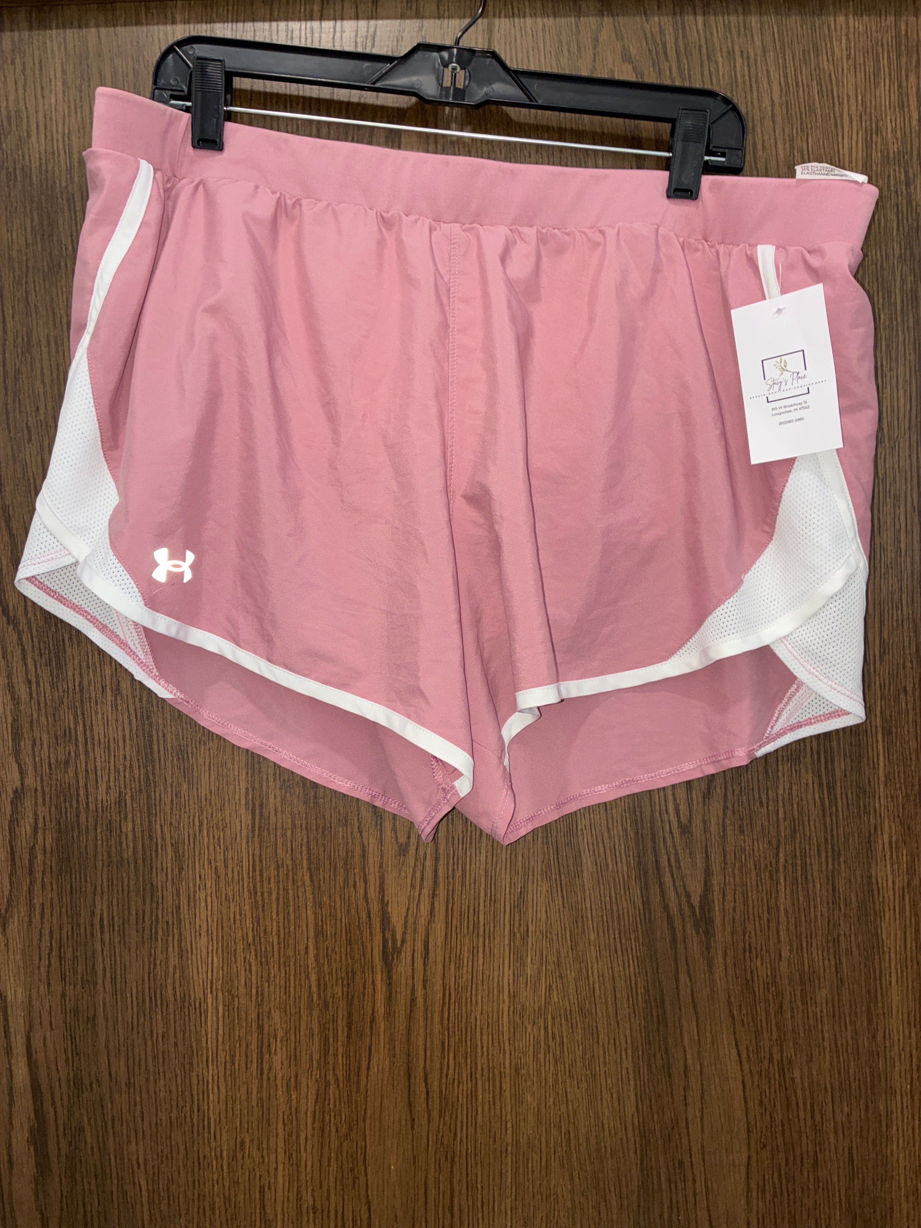 Women’s Under Armour Shorts Lined Size 2XL