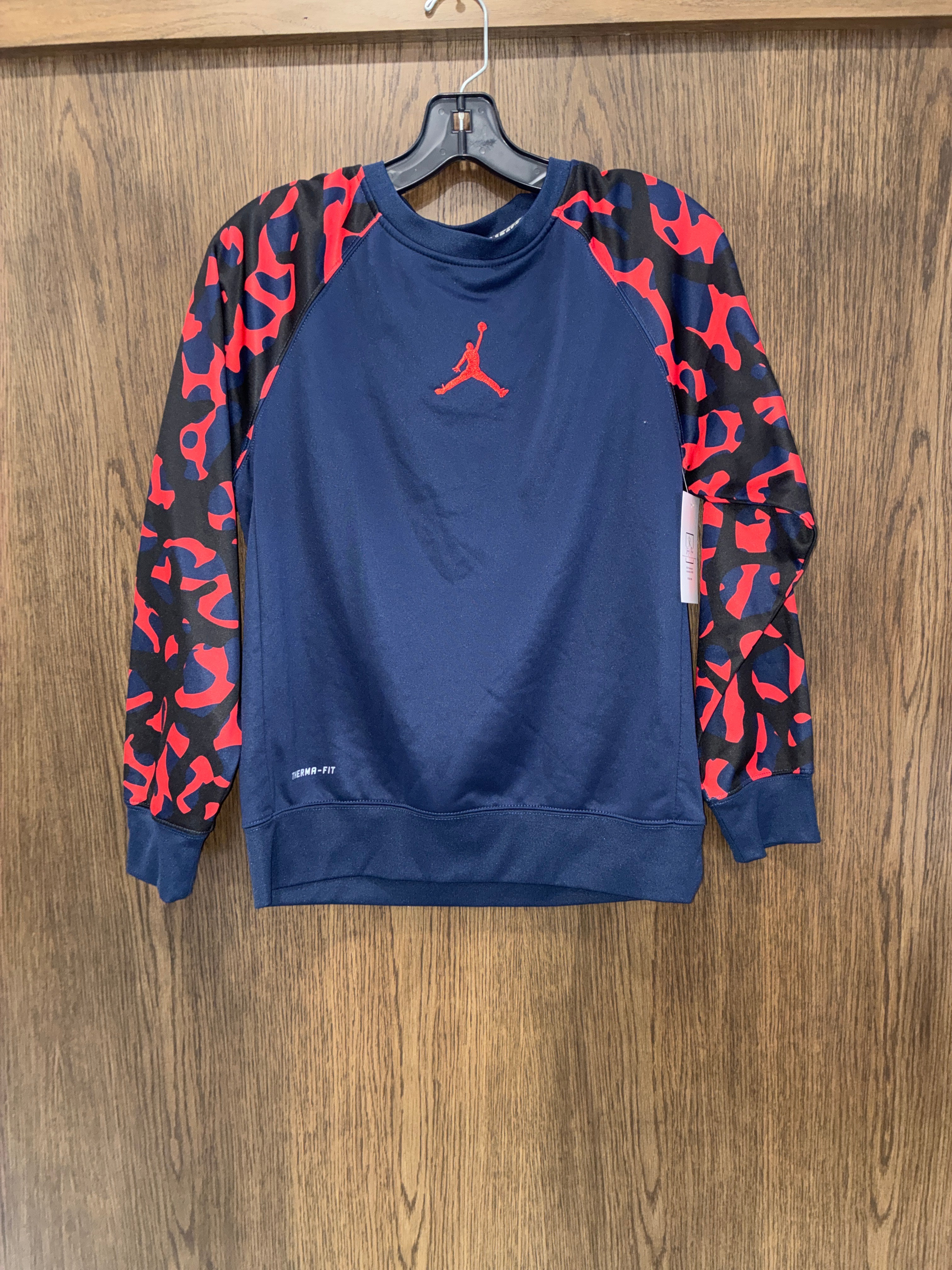 Boy’s Jordan Crewneck size Youth Large 12/14