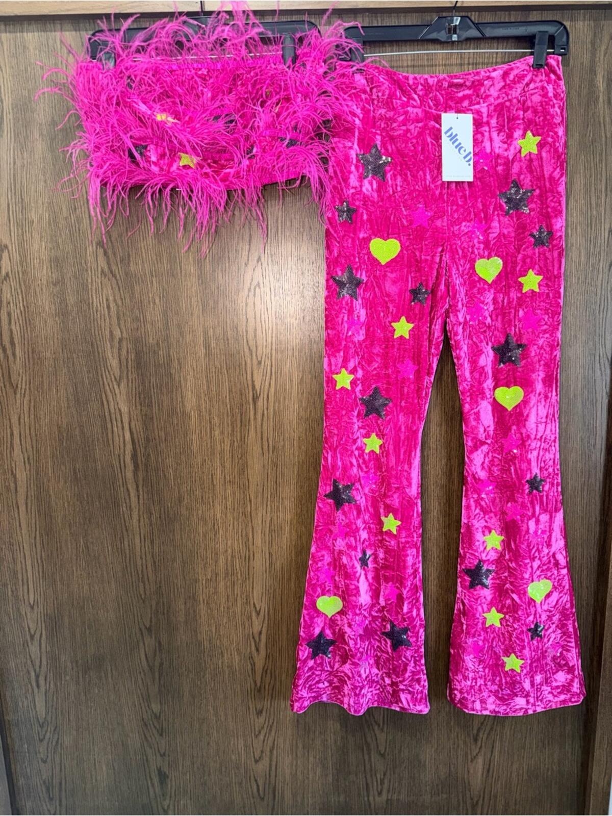 Blue B Women’s Pink Velvet Star & Heart Embellished Flared Pants Size Large NWT