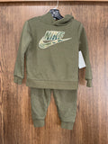 boys Nike sweat set size 2T