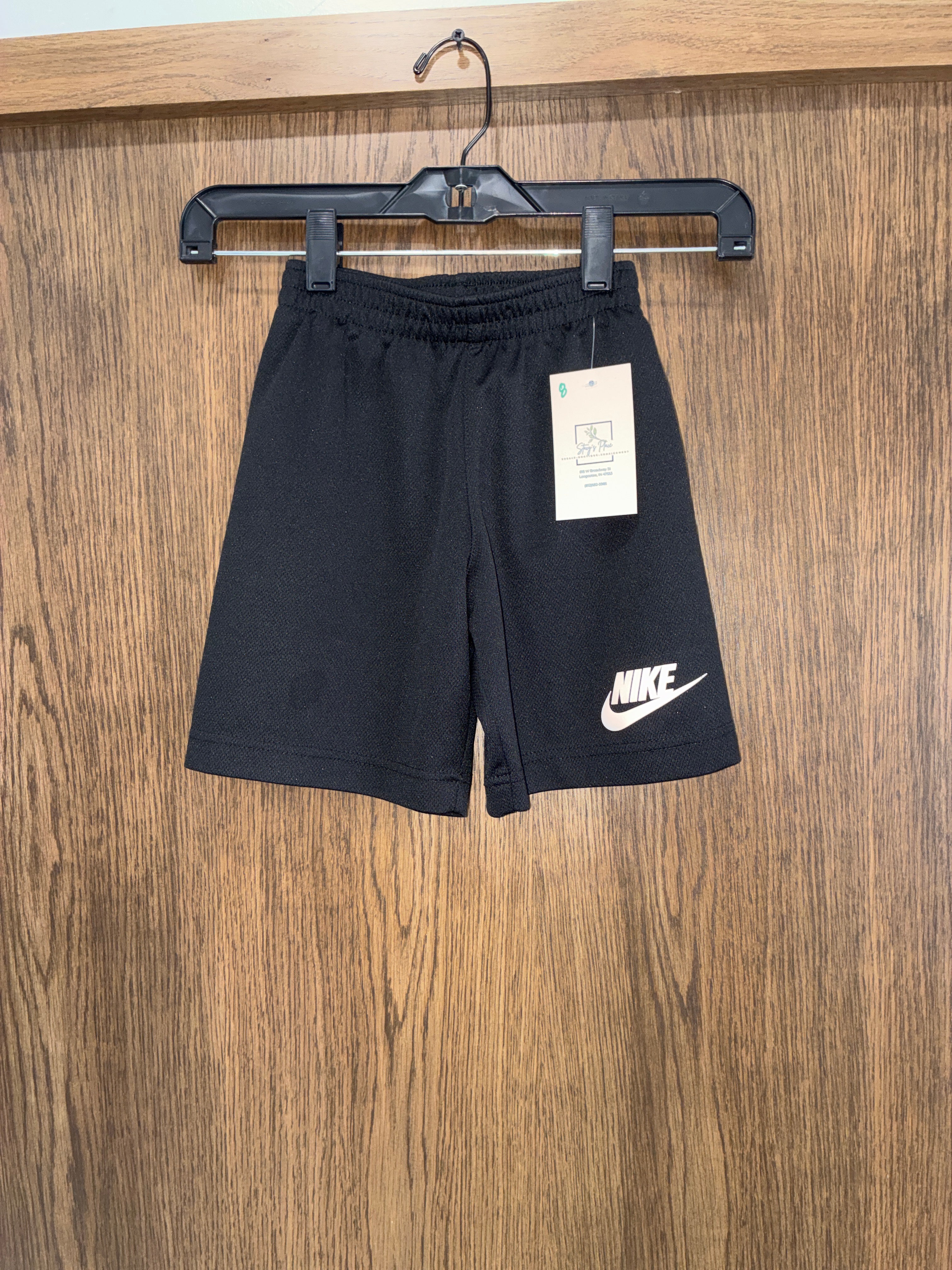 Boy’s Nike Shorts Size 6