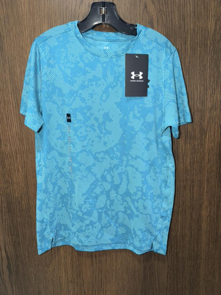 Under Armour Boys NWT Short Sleeve Dri Fit T-Shirt YSM 7/8
