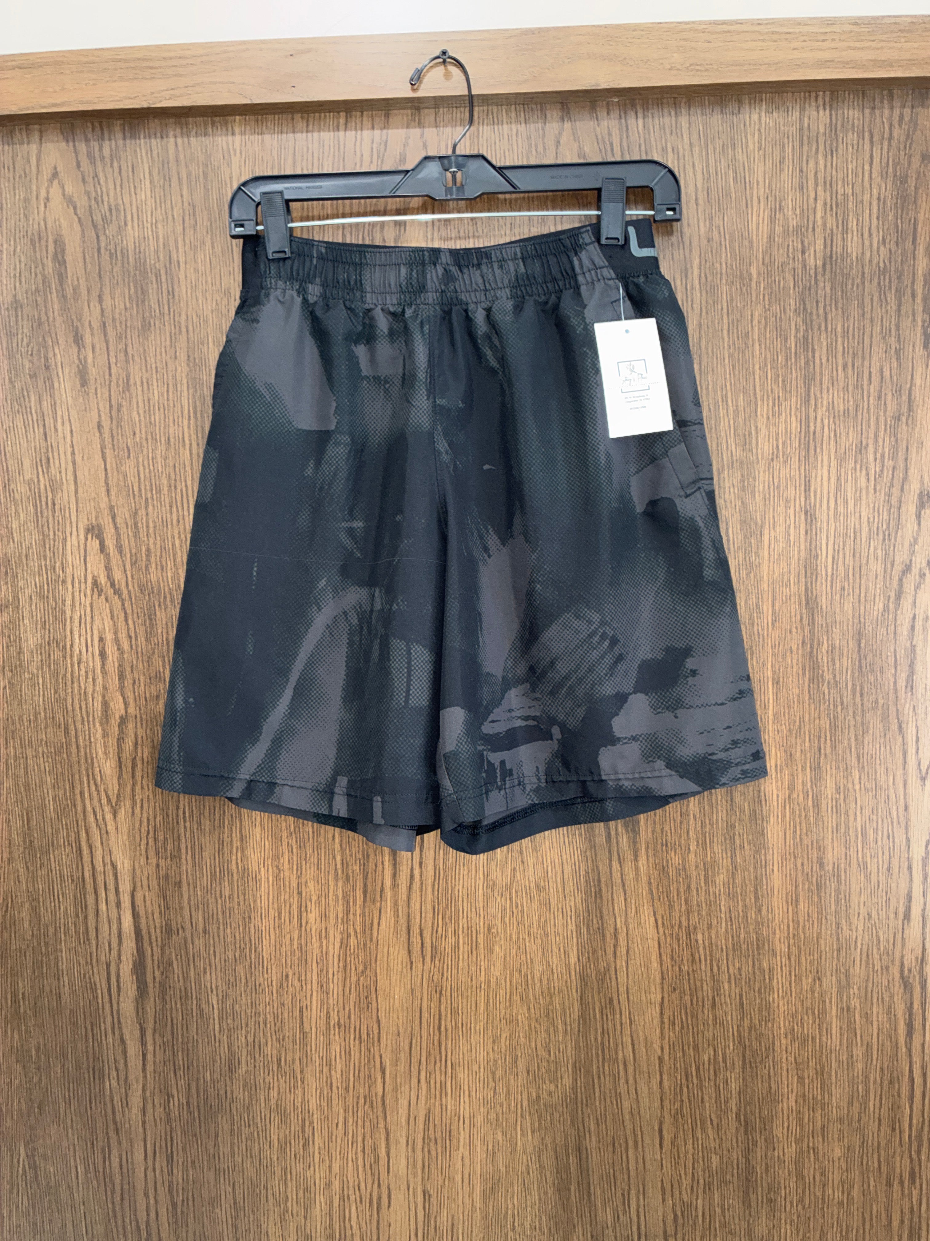 Men’s Under Armour Shorts Size Small