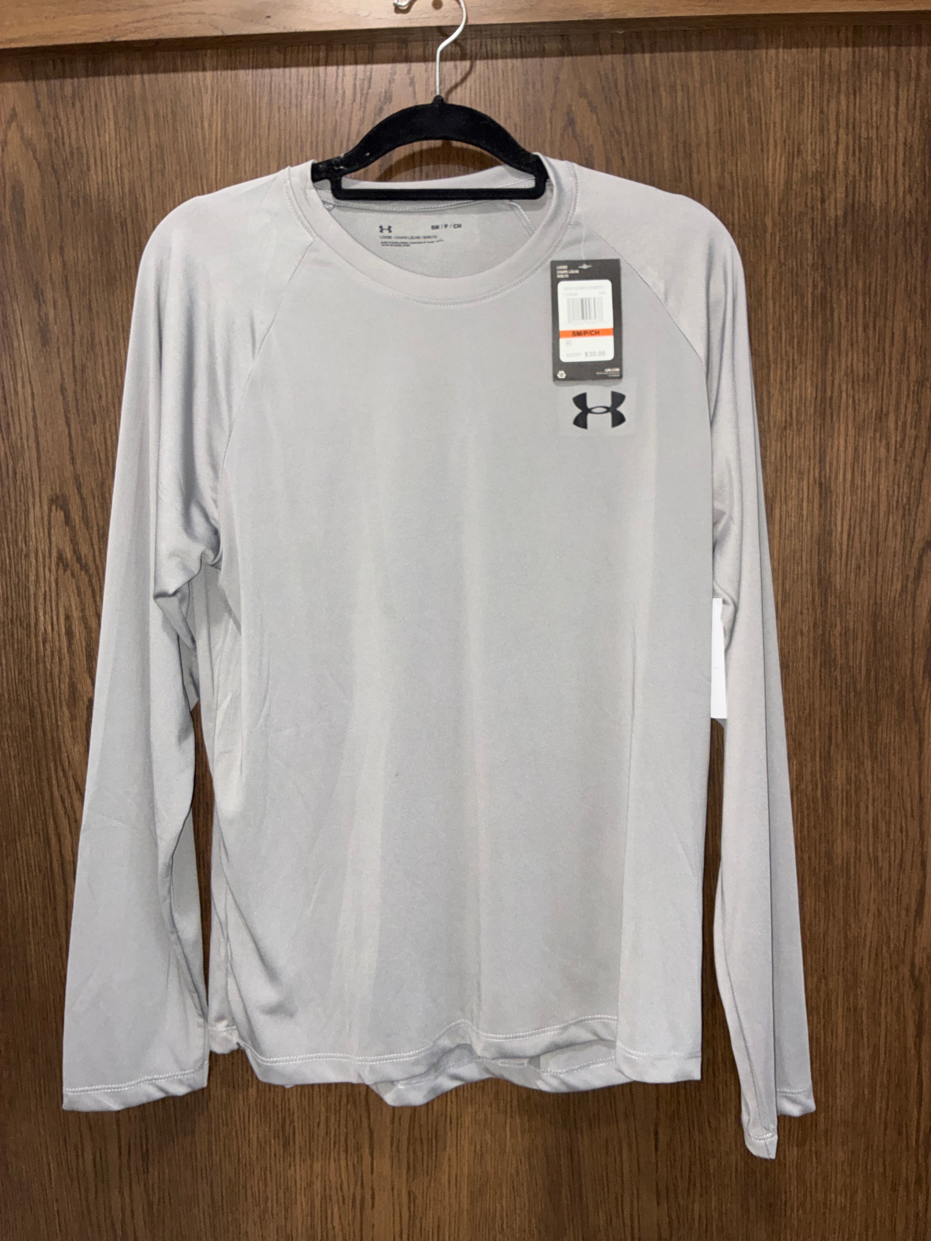 Men’s Under Armour NWT Loose Fit Long Sleeve Shirt Size Small