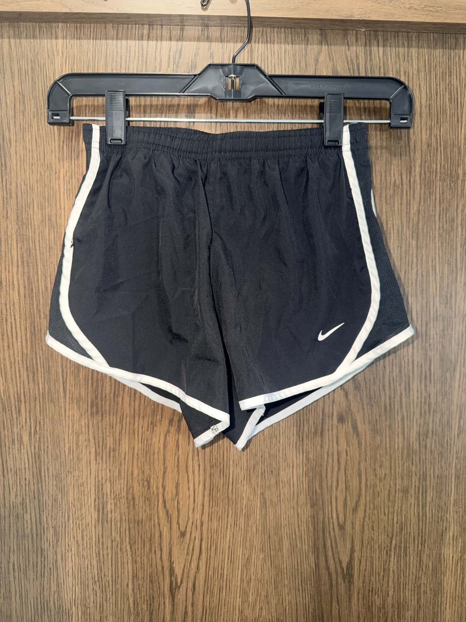 Girls Nike Shorts Tempo Lined ~ Size Youth Medium