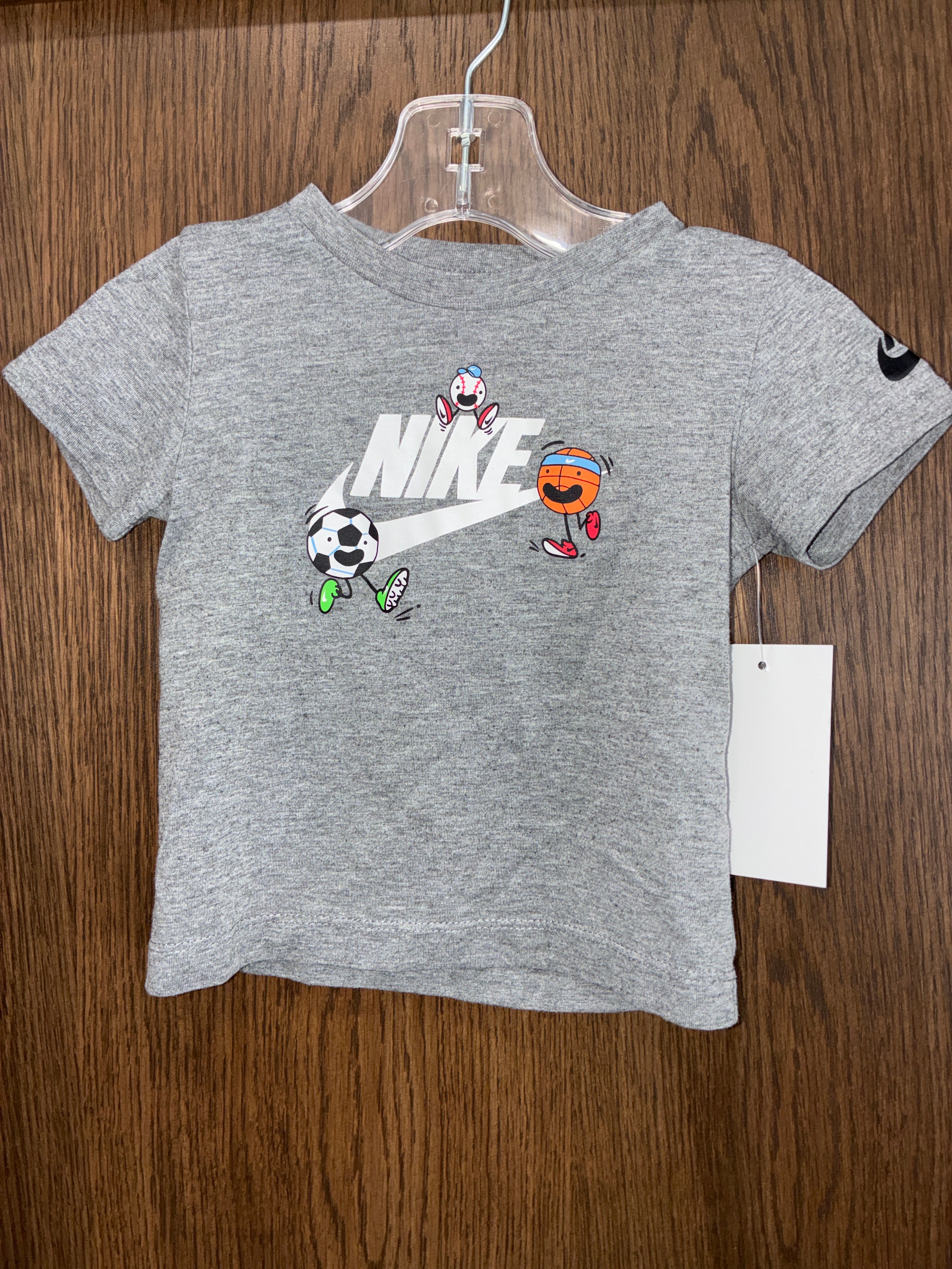 Boys Nike short sleeve shirt size 12M
