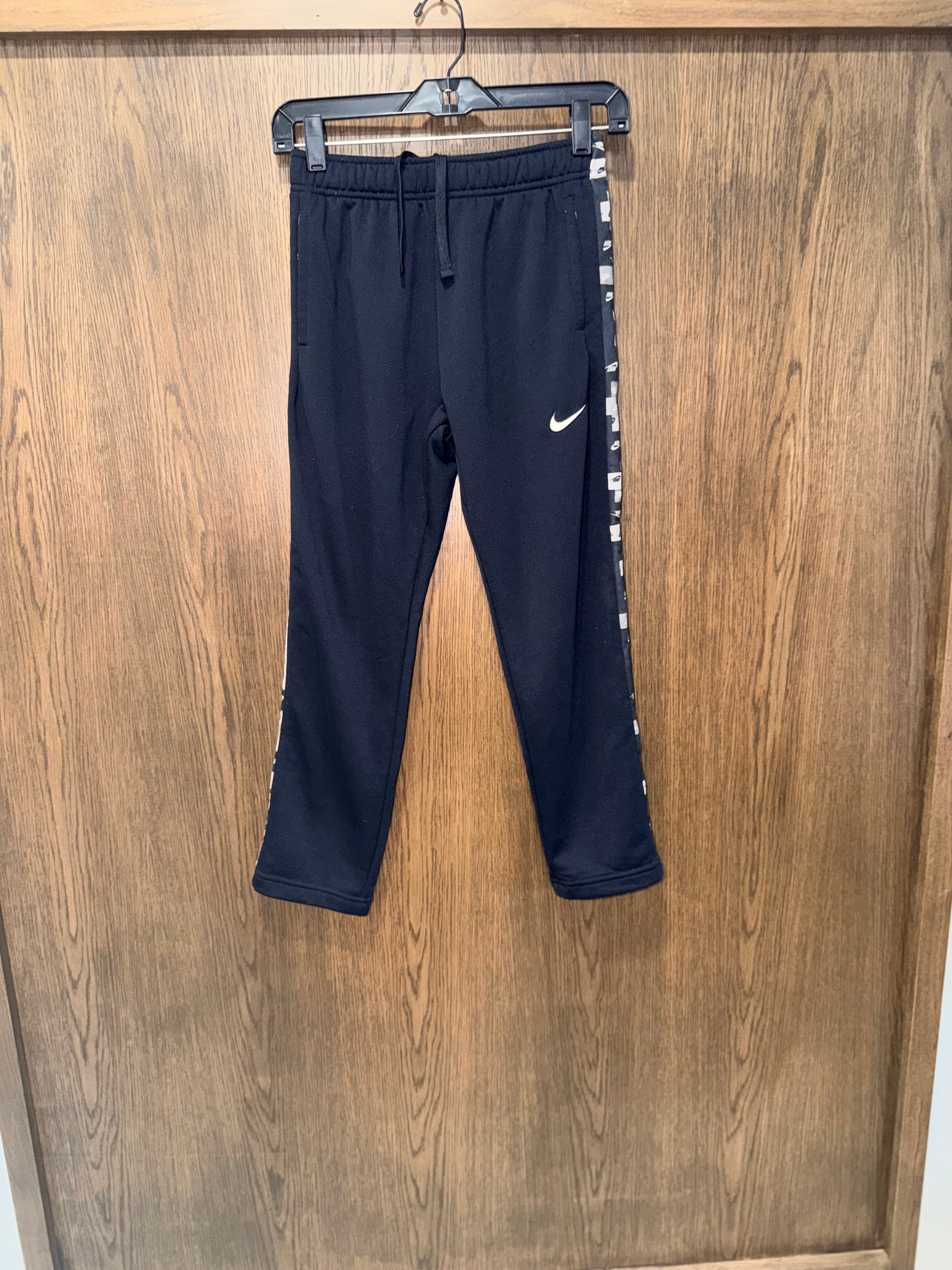 Nike Boys Joggers YM 10/12 New Condition