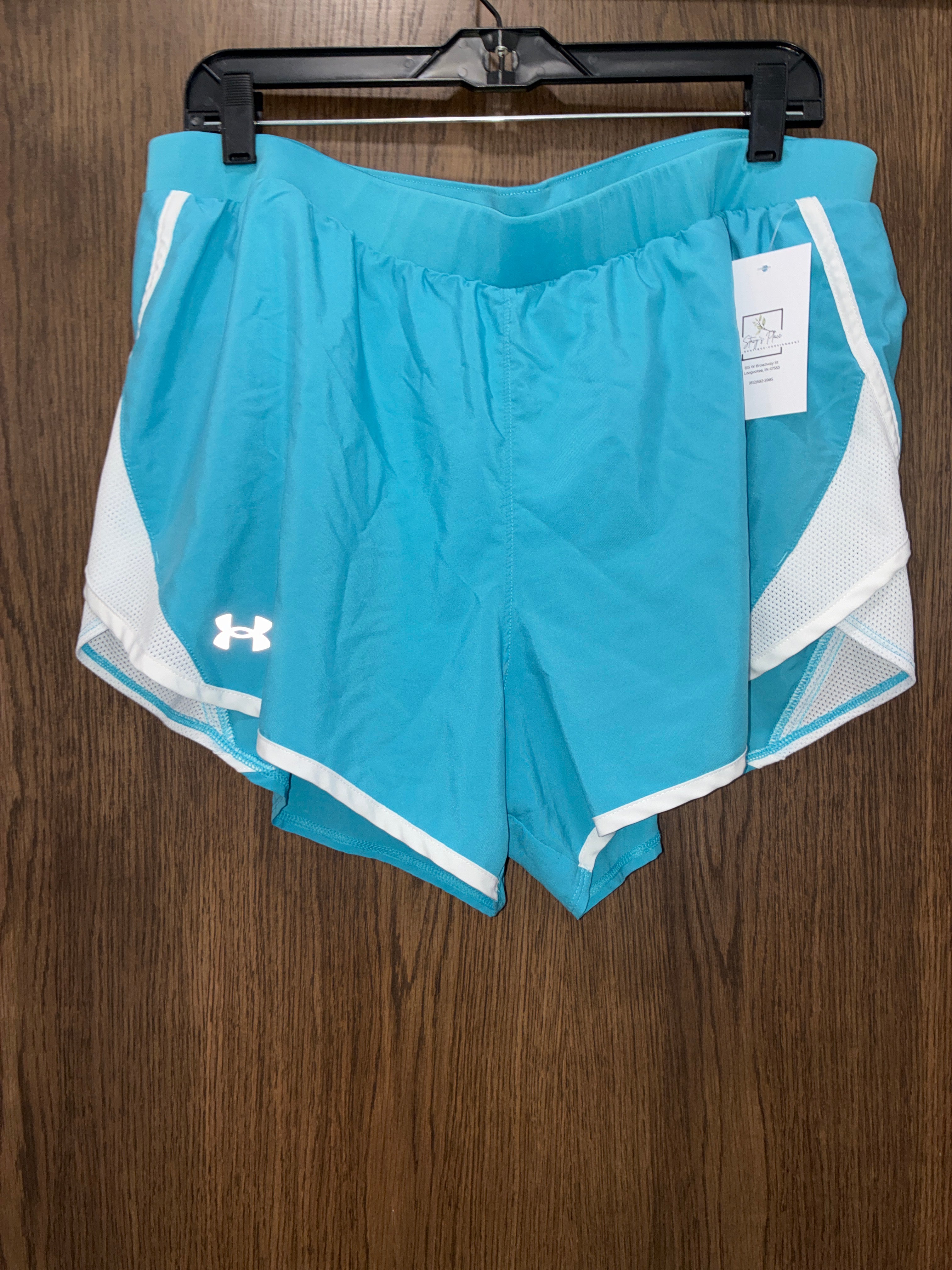Women’s Under Armour Shorts Lined Size 2XL