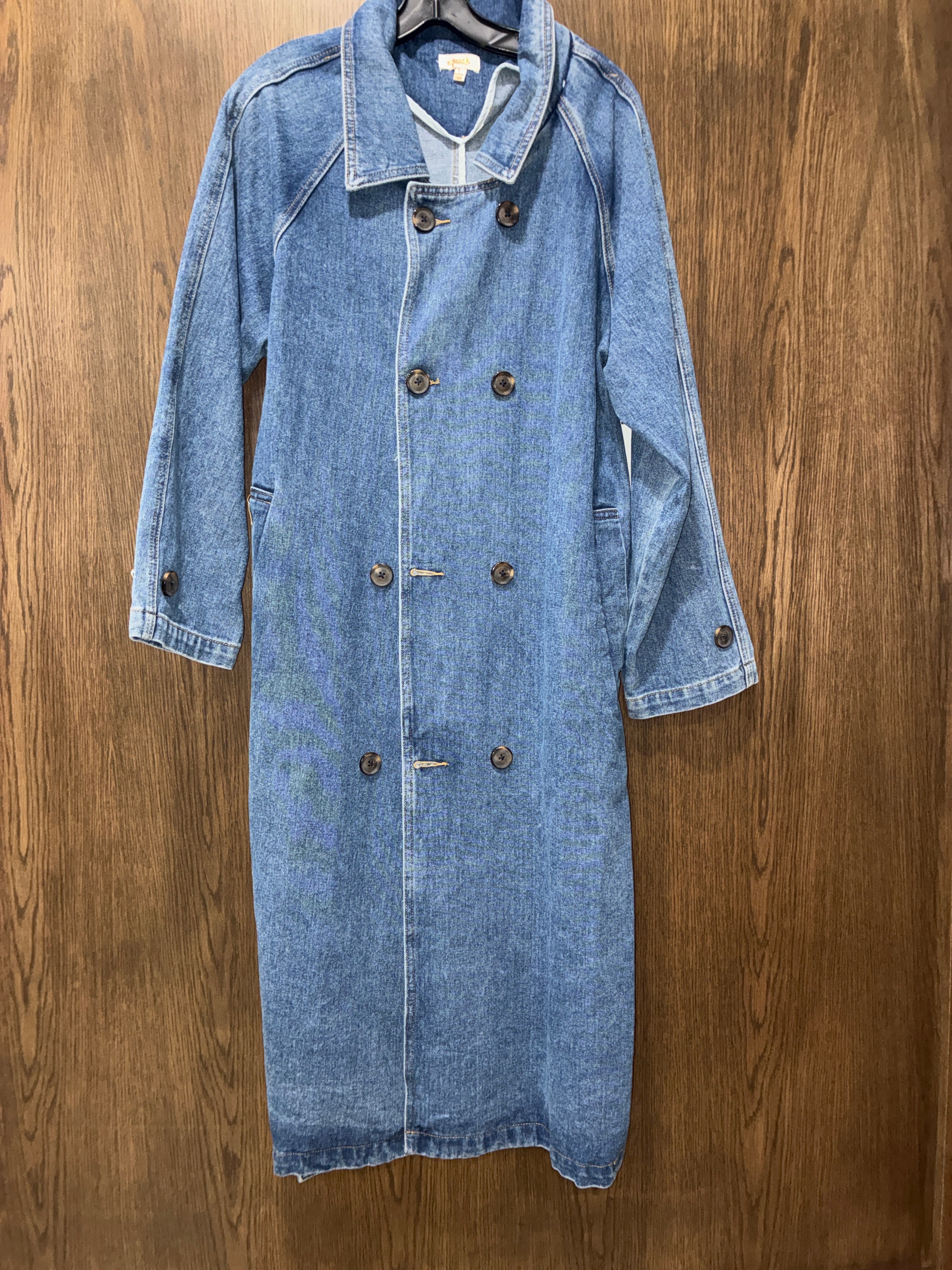 Women’s Apeach denim trench dress size large