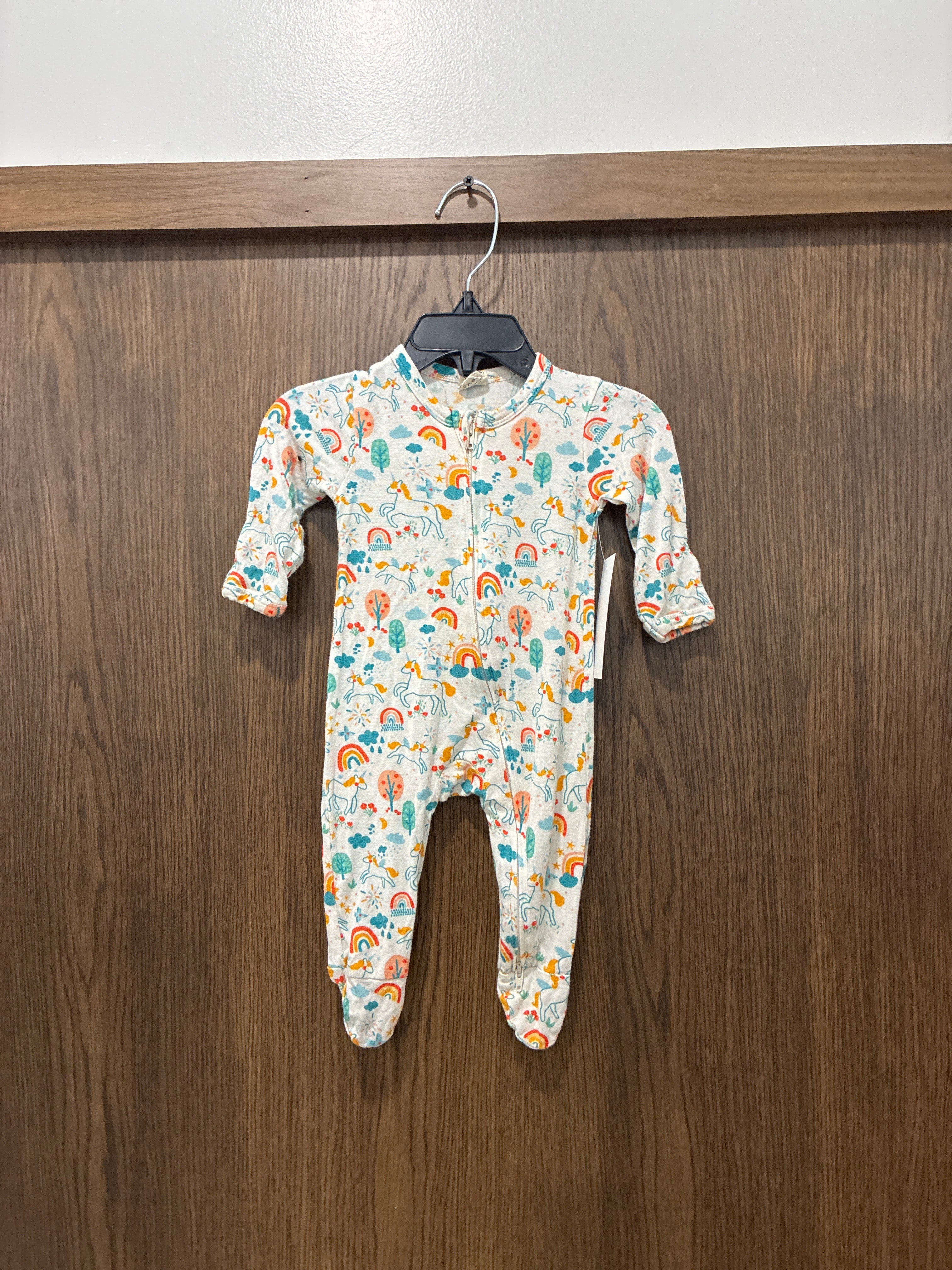 Lakespur Baby Girls Bamboo Footie sleeper 0-3 months