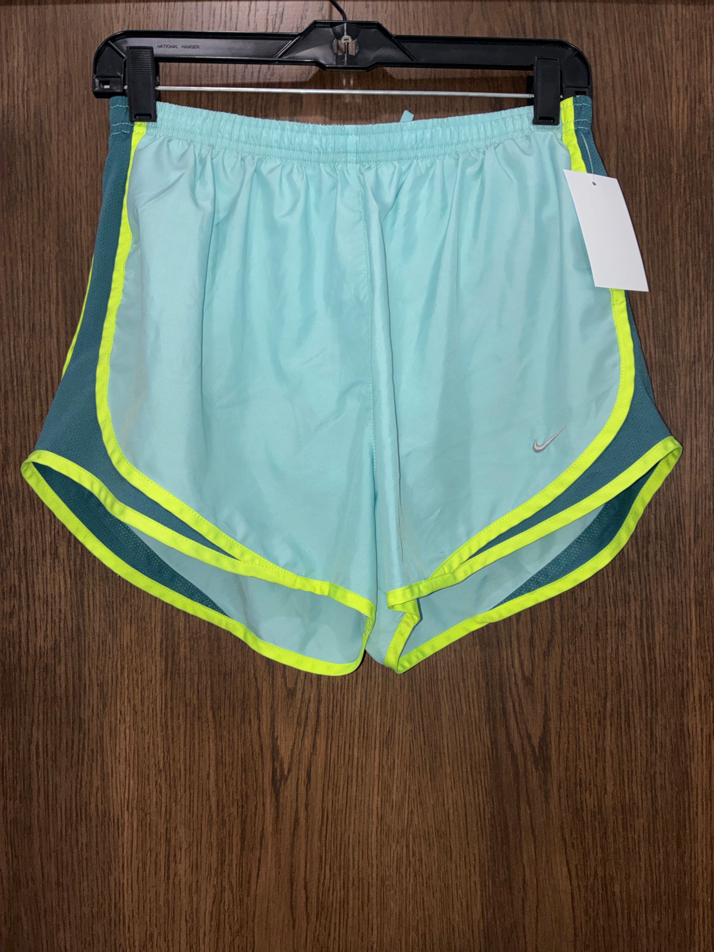 Women’s Nike Shorts Lined Size Large