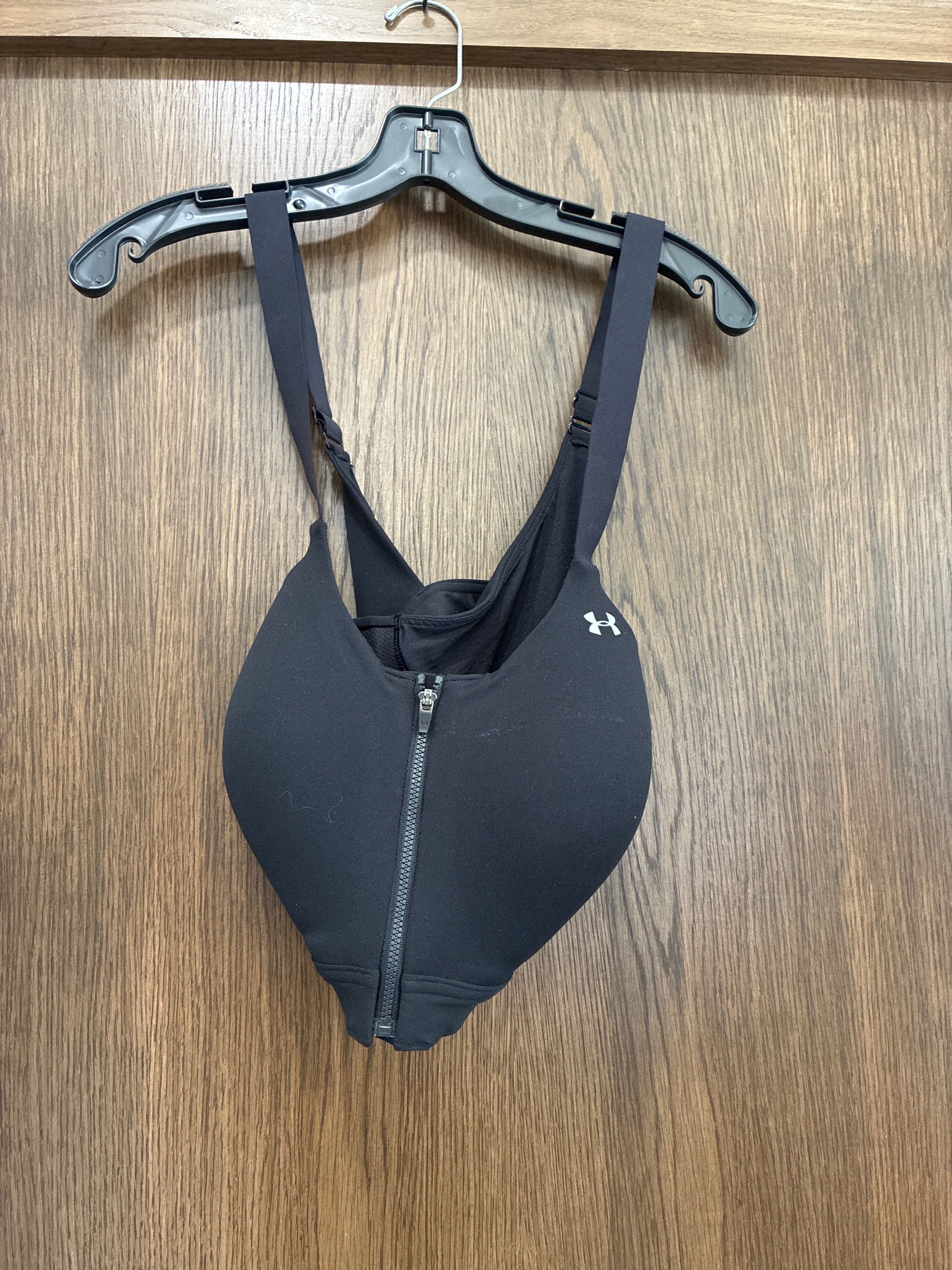 Women’s Under Armour Padded Zip Up Bra Size 38D