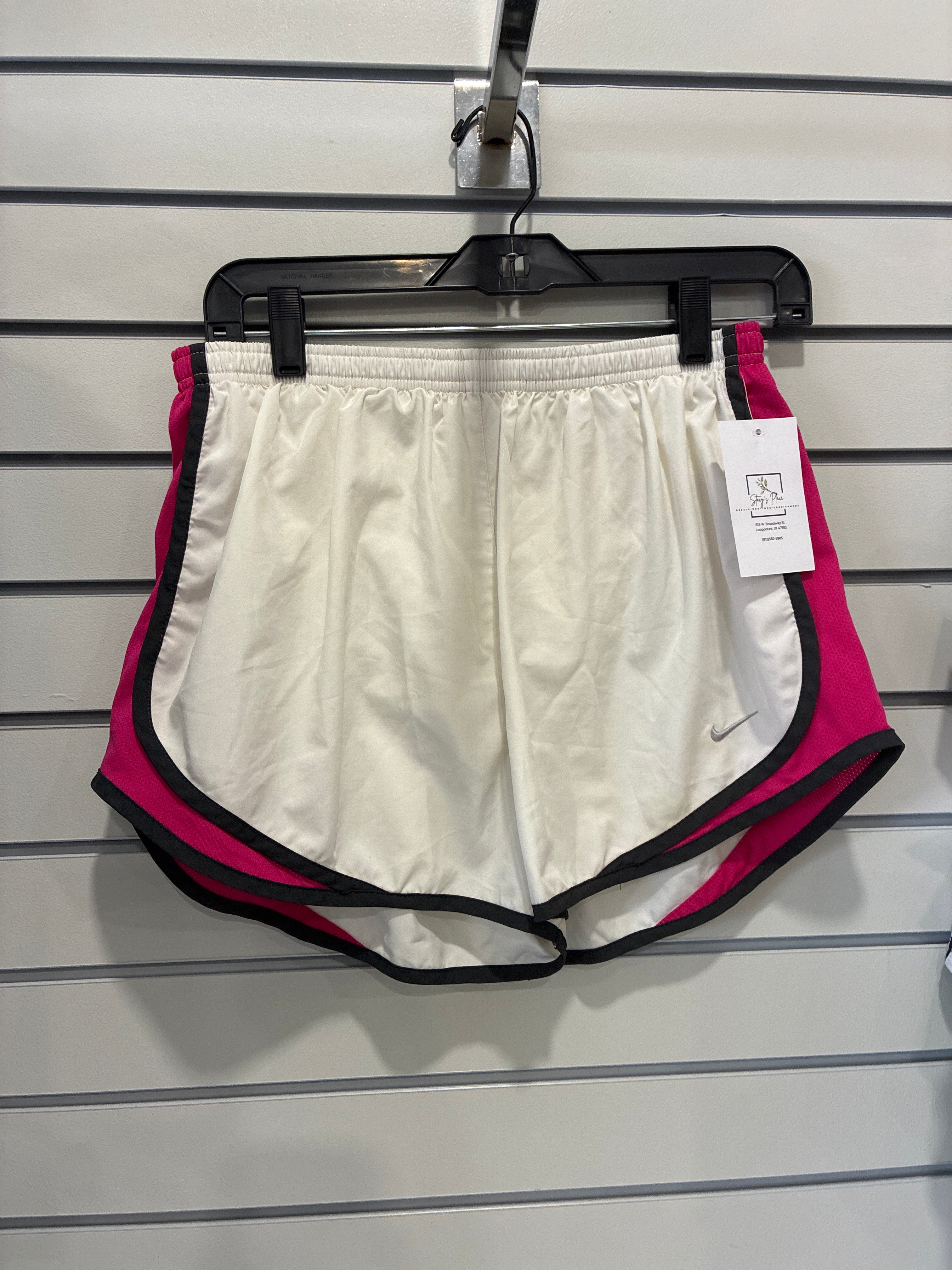 Women’s Nike Shorts Lined Size Medium