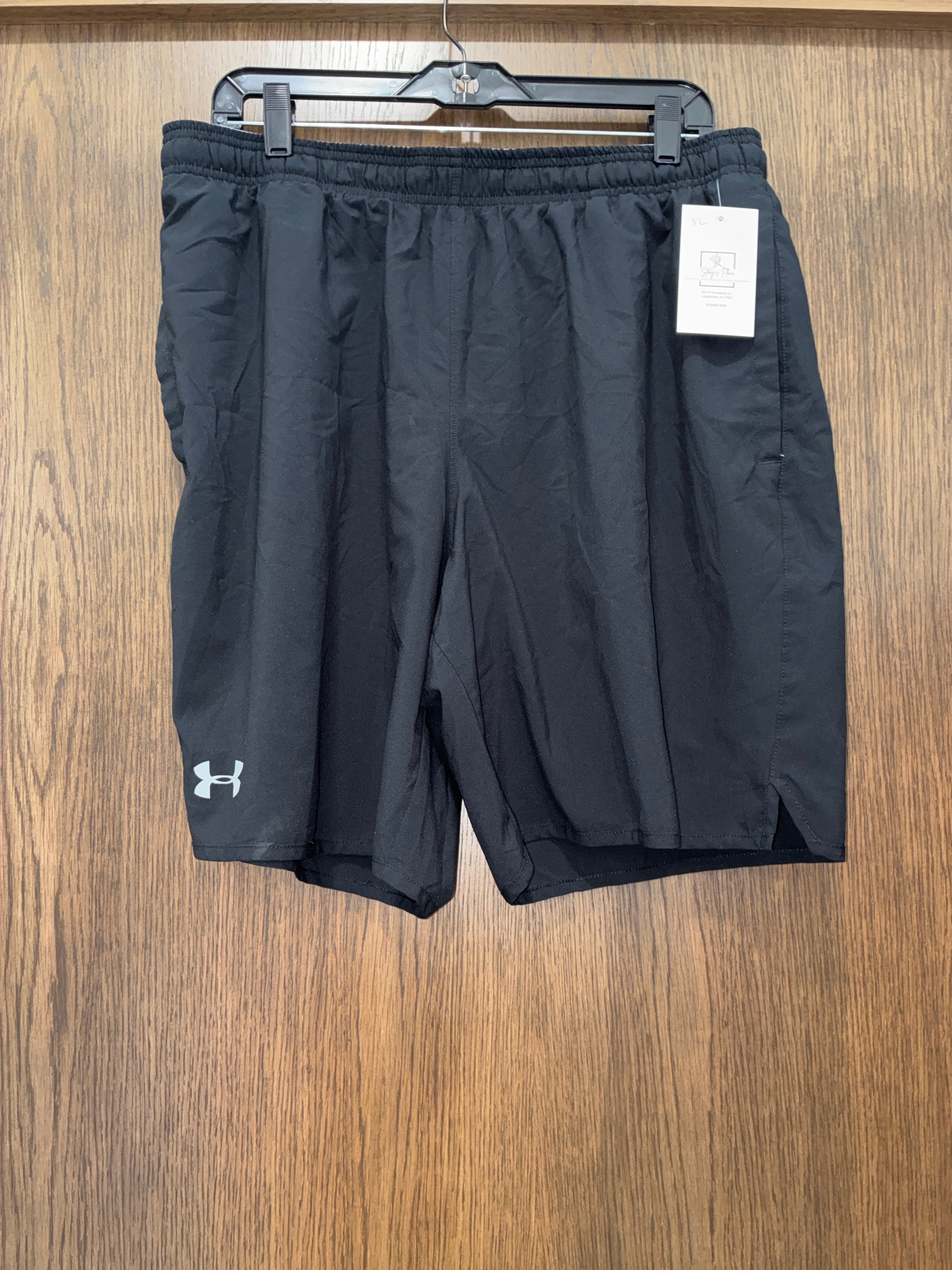 Men’s under Armour shorts size xl
