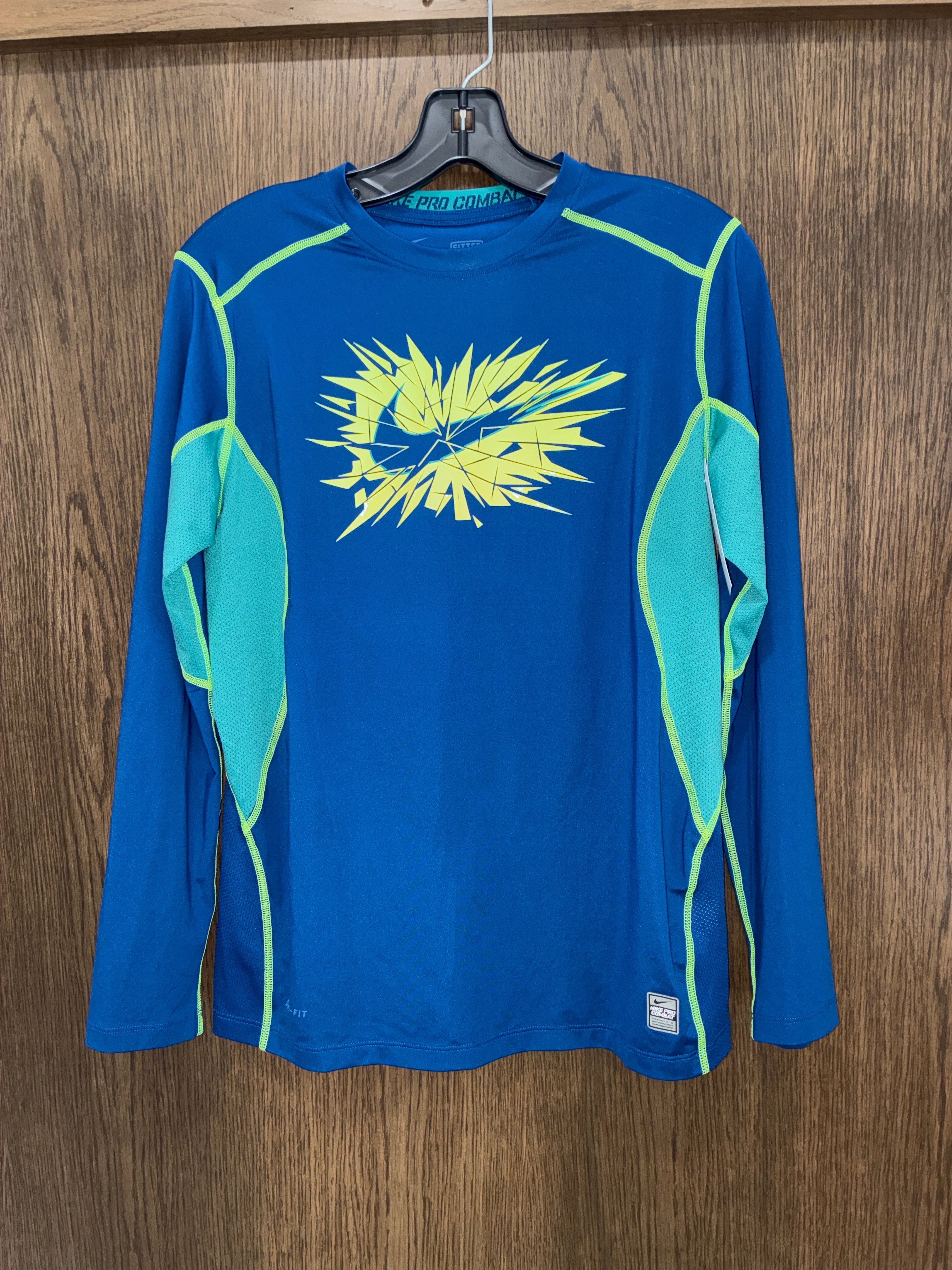 Boys Nike Pro Combat Fitted Long Sleeve Shirt size Youth XL 14/16
