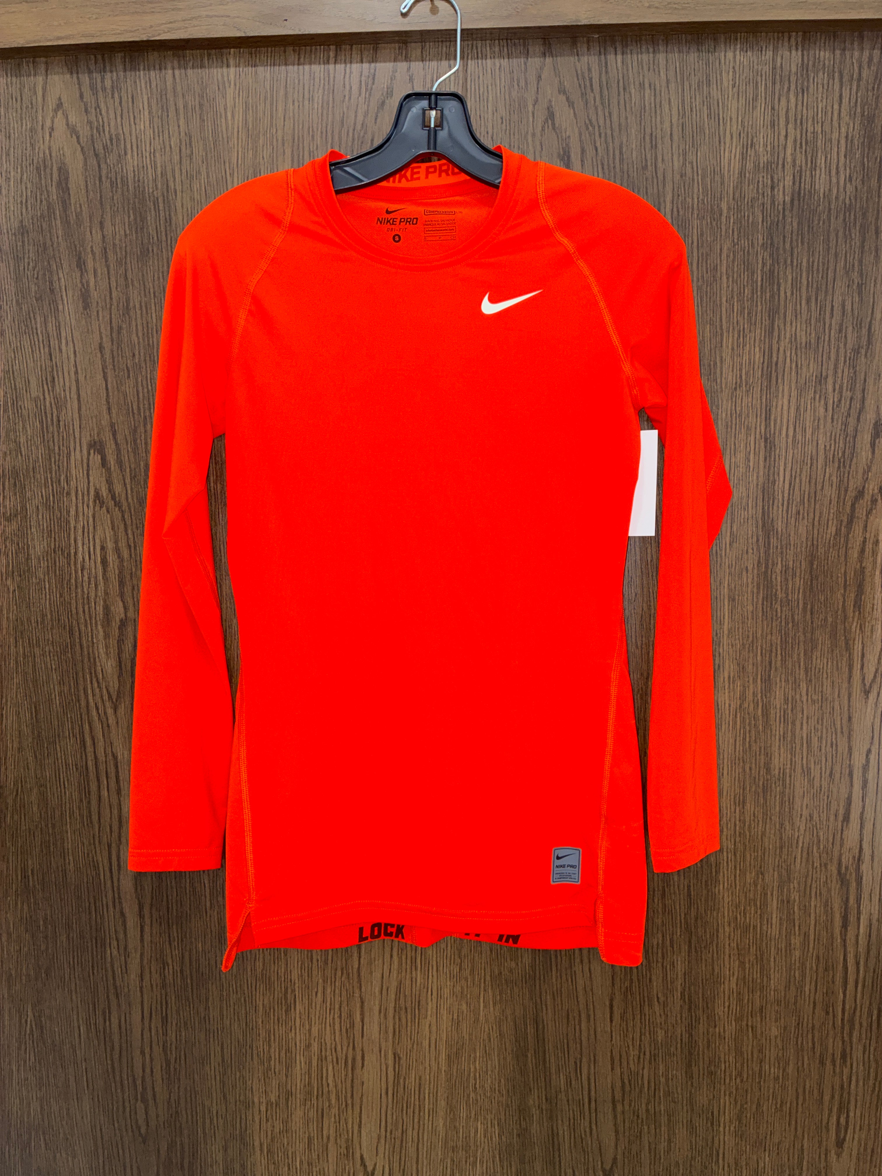 Boy’s Nike Pro Dri-Fit Long Sleeve Shirt size Youth XL 14/16