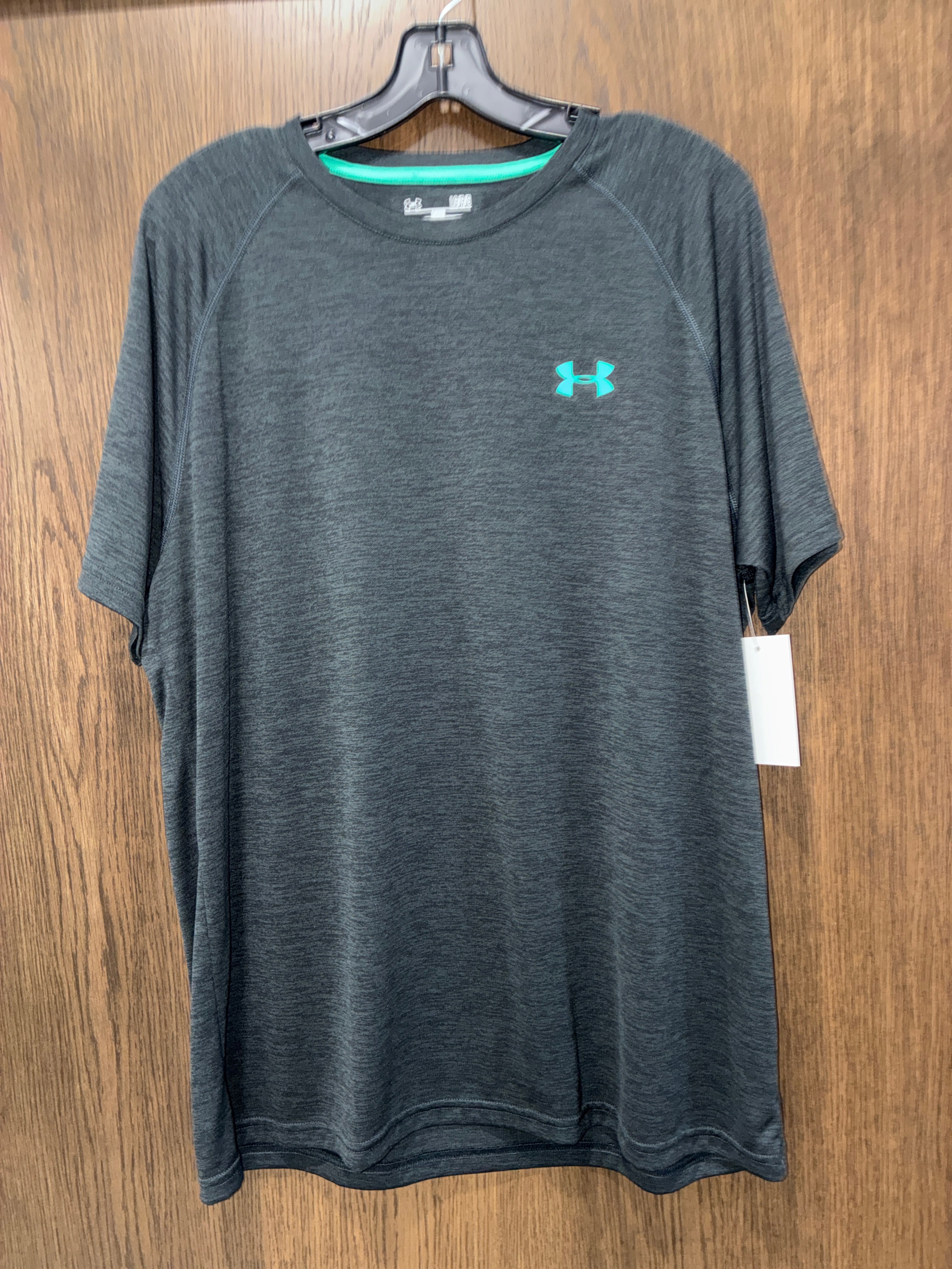 Men’s Under Armour T-shirt Size Large