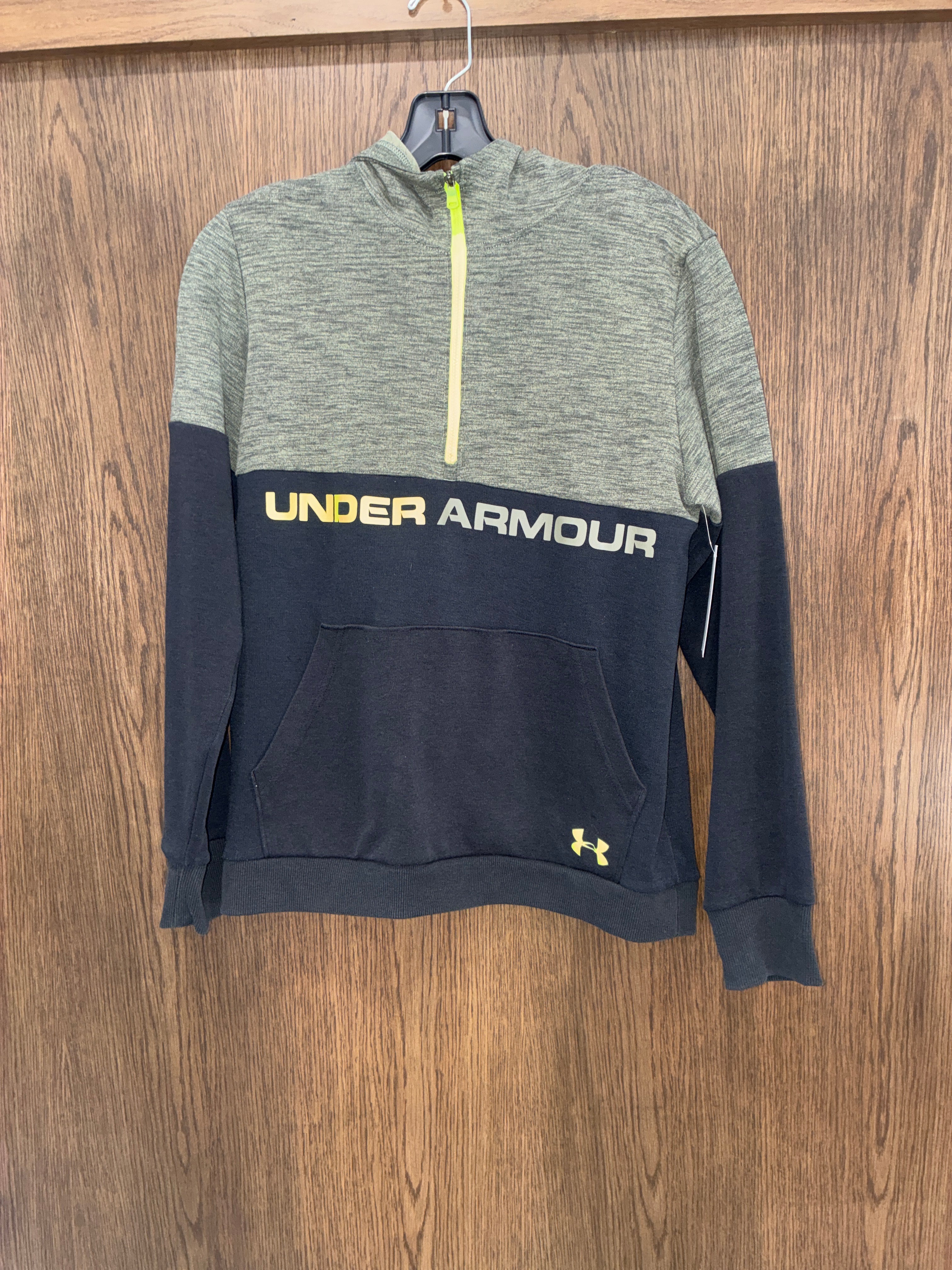 Boy’s Under Armour Hooded Sweatshirt size Youth XL 14/16