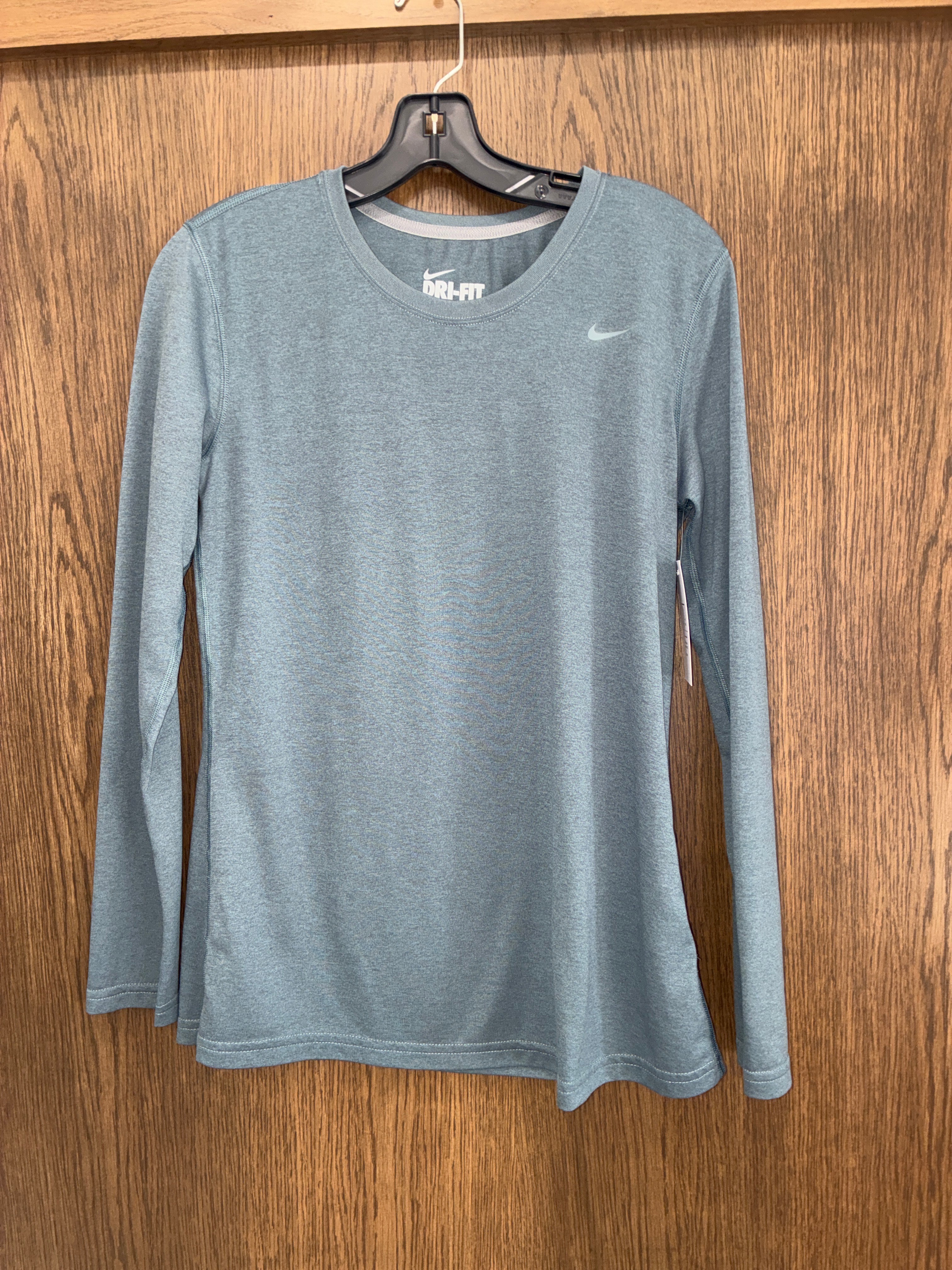 Men’s Nike Regular Fit Long Sleeve Shirt Size Medium