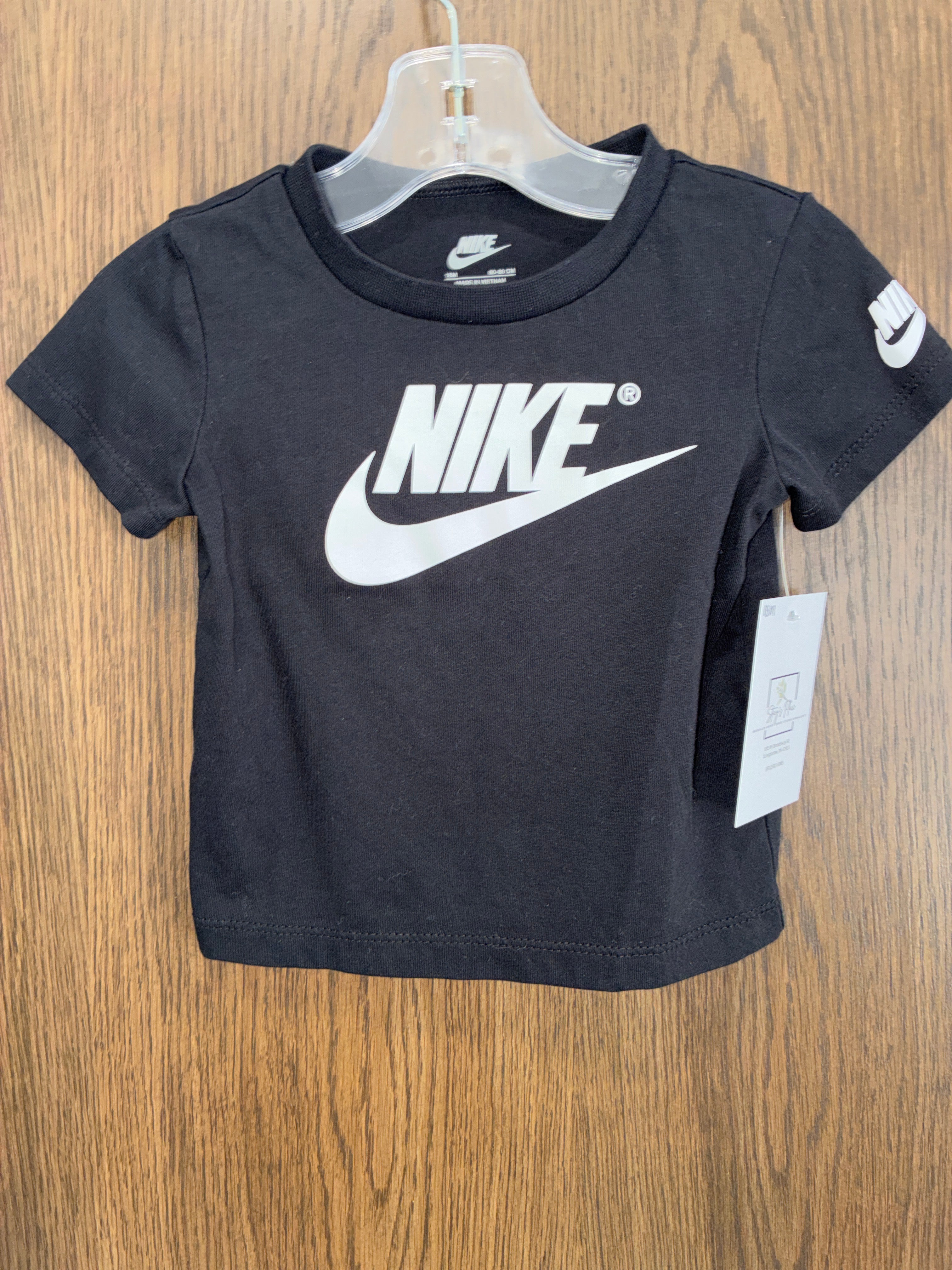 Boys Nike short sleeve shirt size 18M