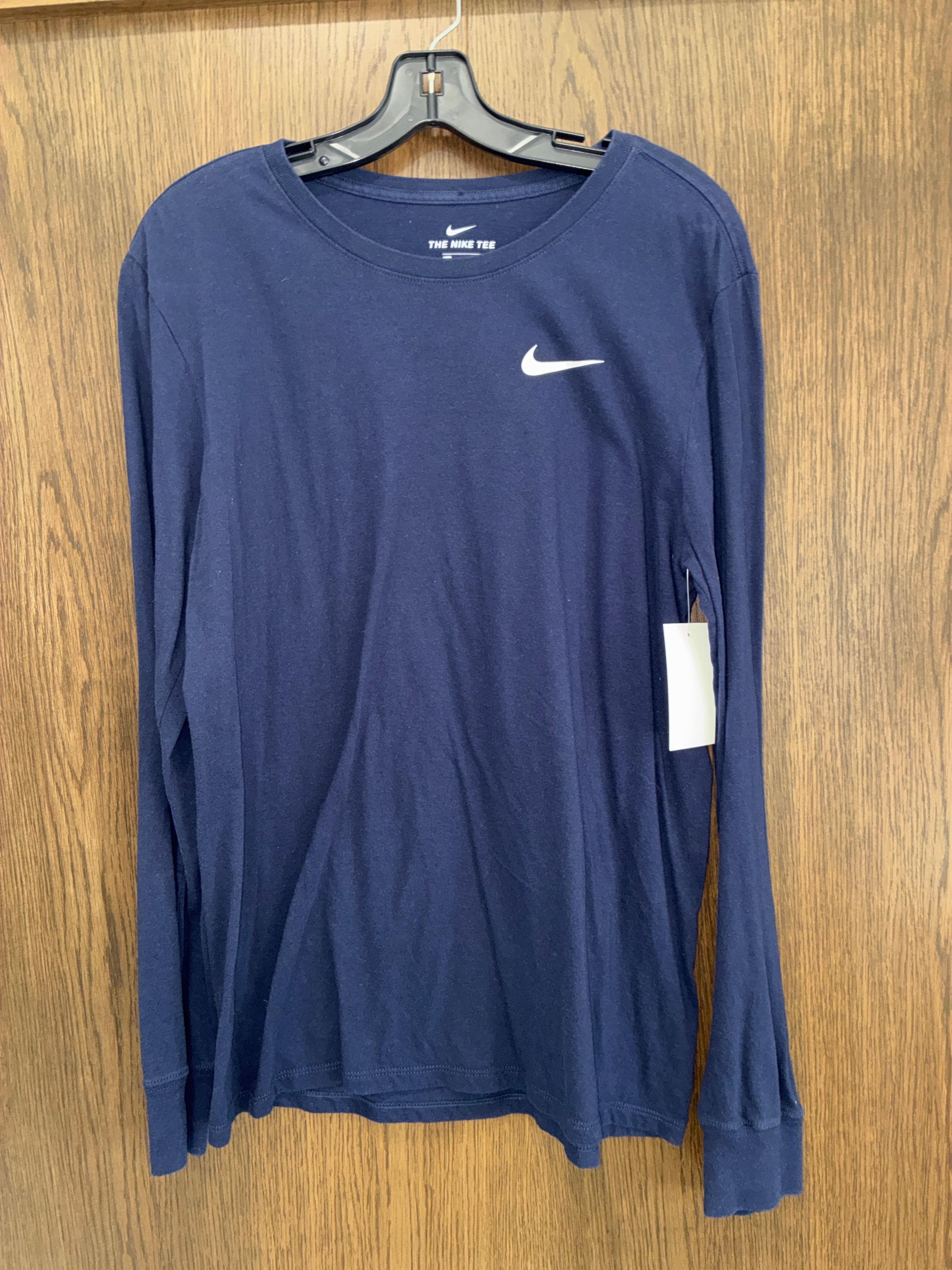 Men’s Nike Long Sleeve Shirt Size Medium