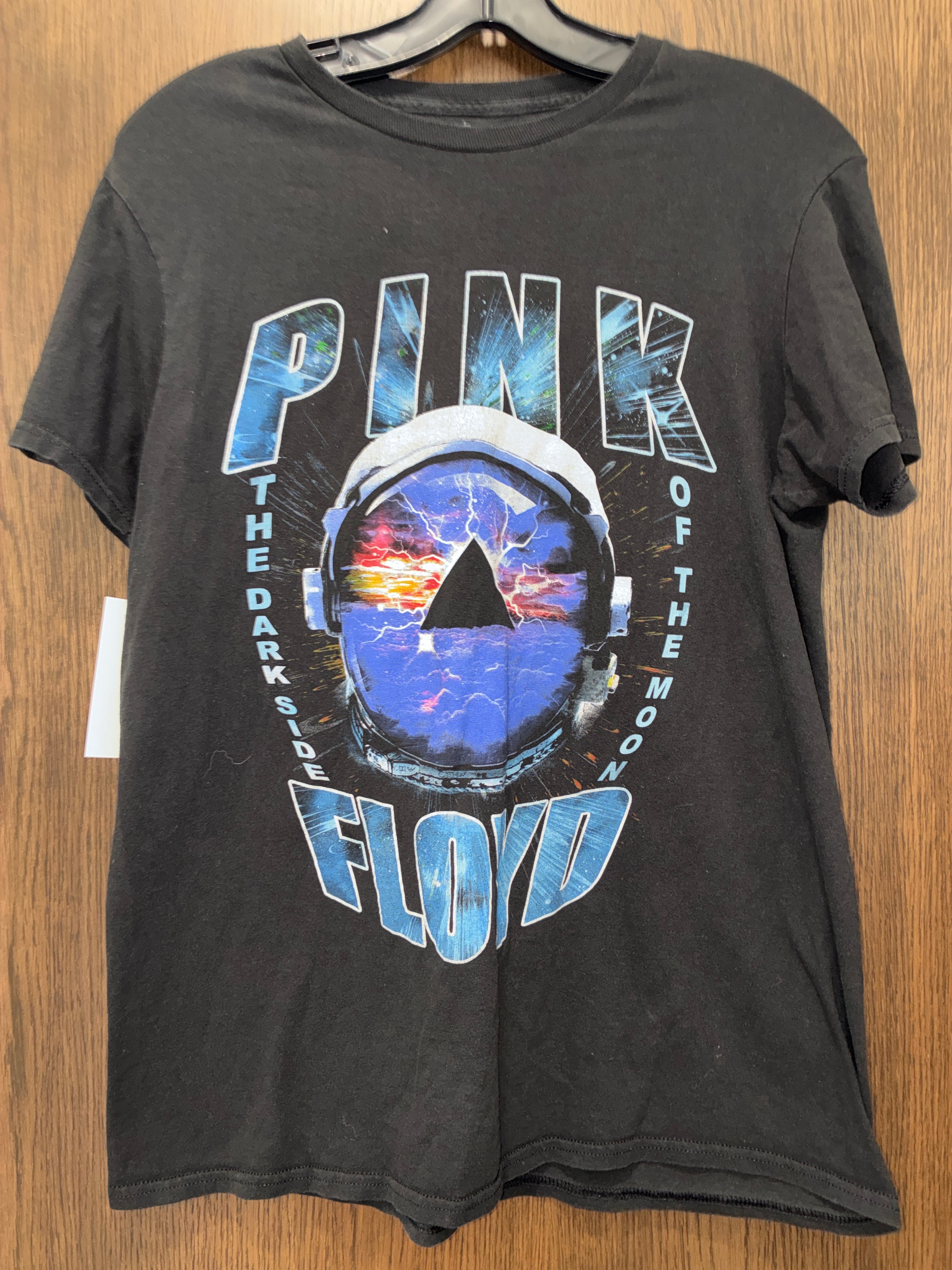 Pink Floyd short sleeve size medium