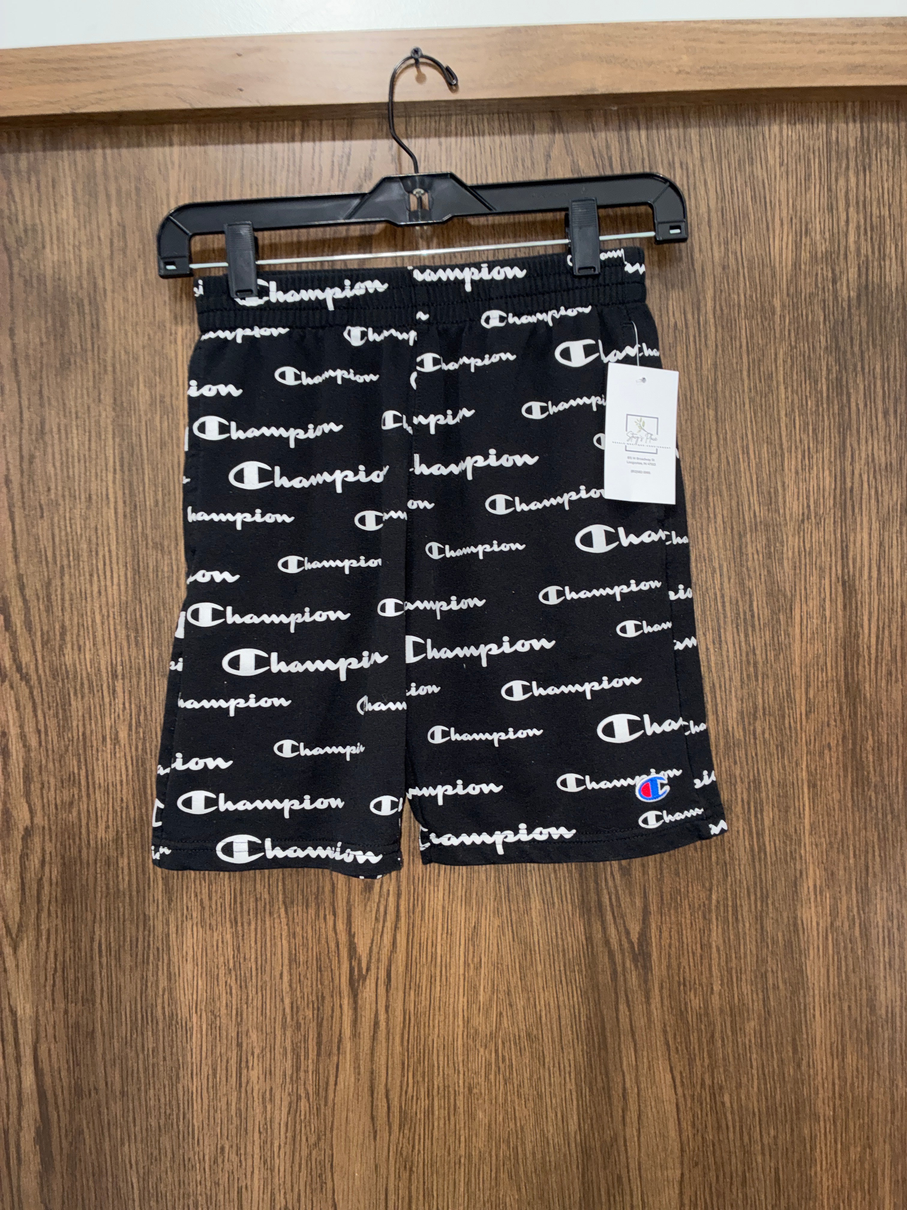 Boy’s Champion Shorts size Youth Medium