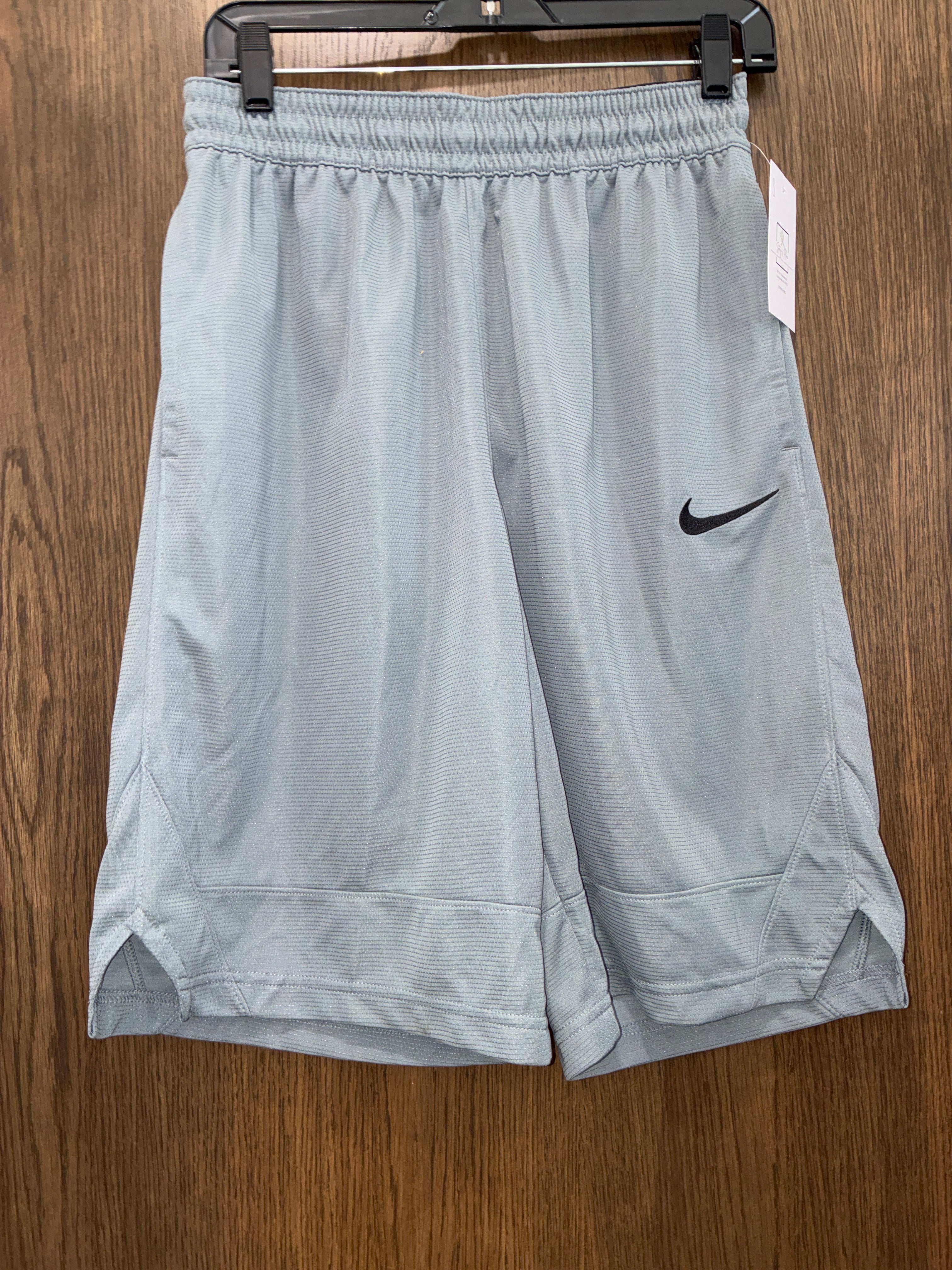 Men’s Nike Basketball Shorts Small