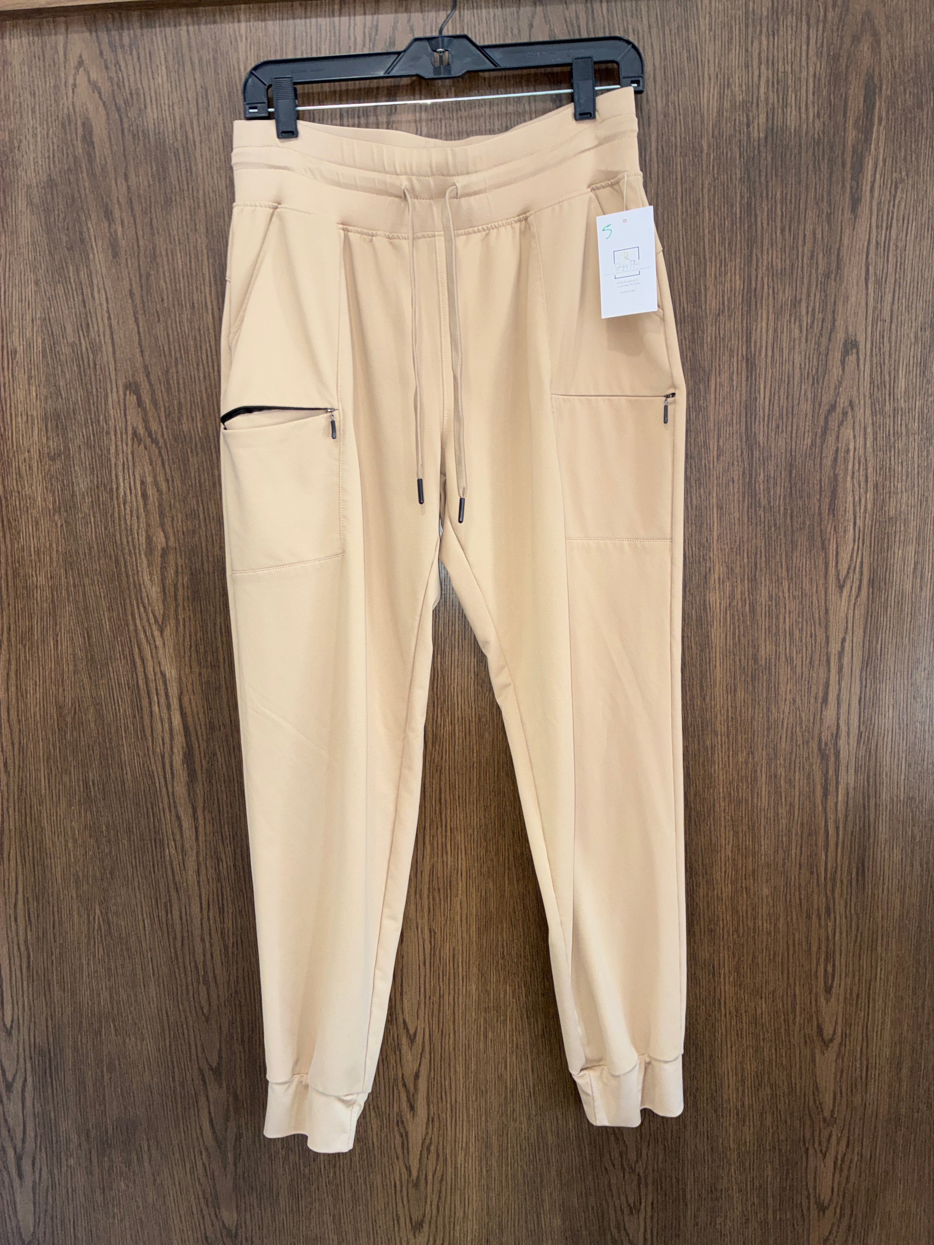 Men’s Maroaut Joggers Size Large